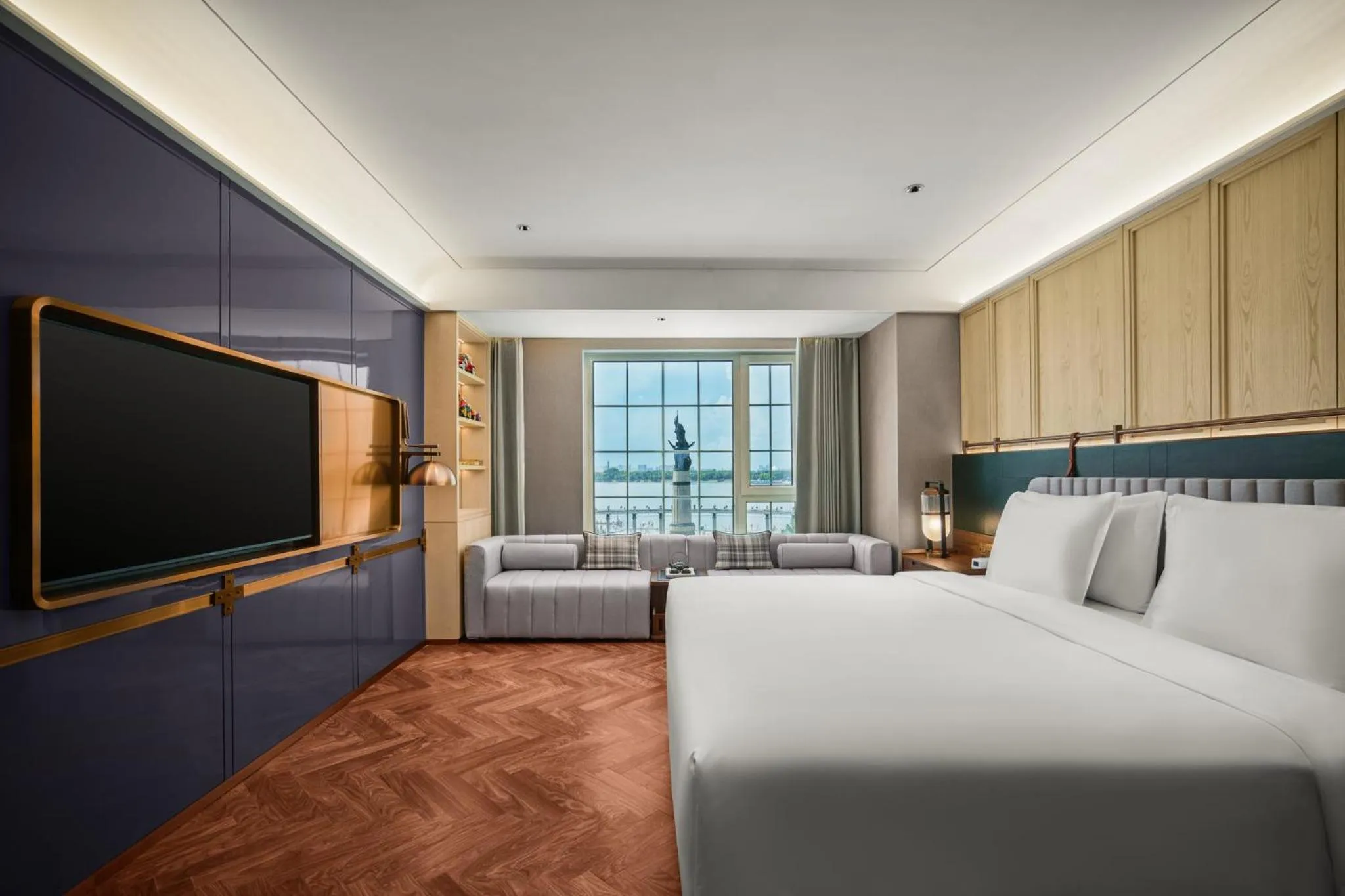 Photo of the whole room, Bed in Hotel Indigo Harbin Central Avenue by IHG