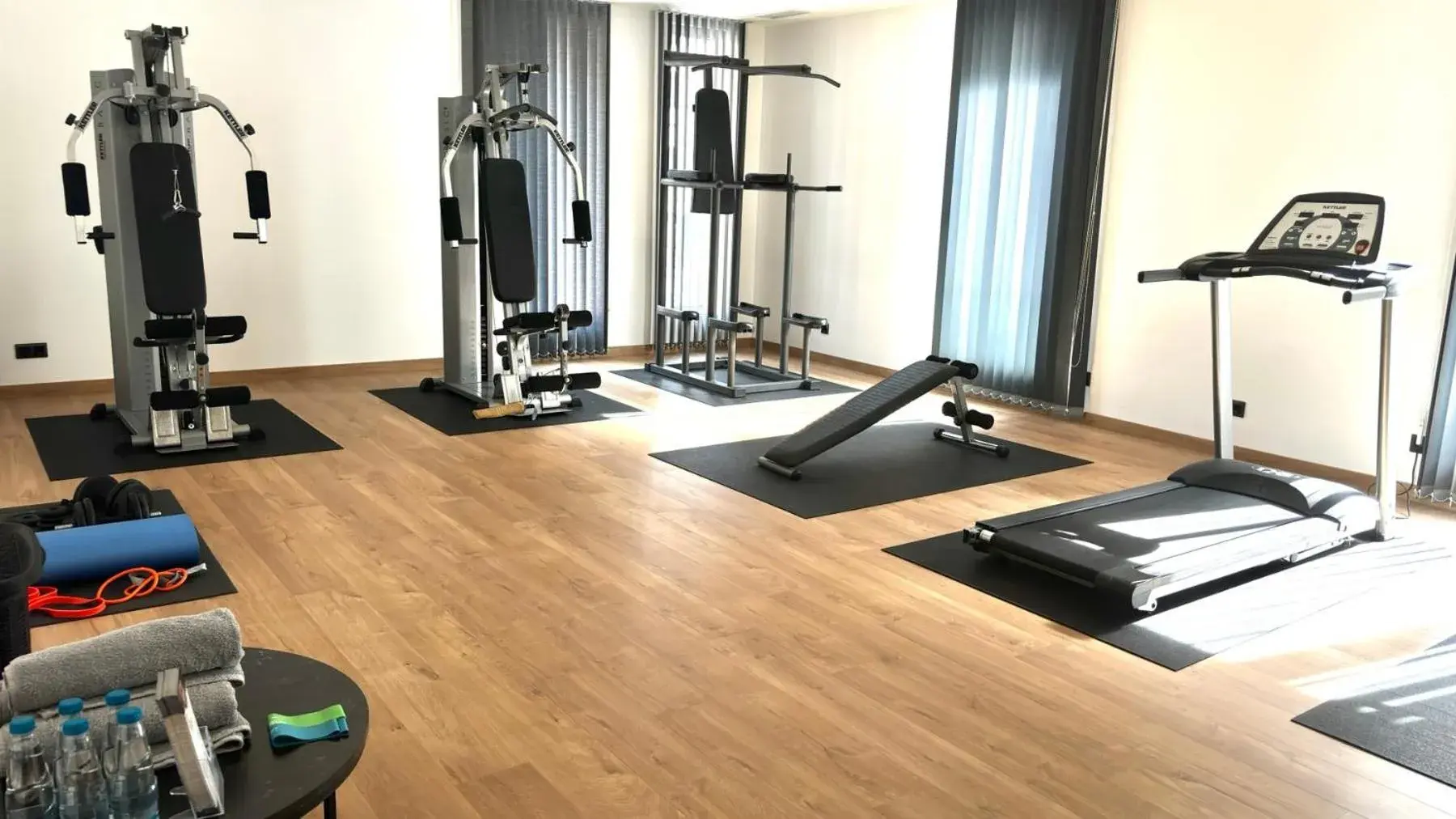 Fitness centre/facilities in Blue Star Luxury Hotel Fitness centre/facilities in Blue Star Luxury Hotel