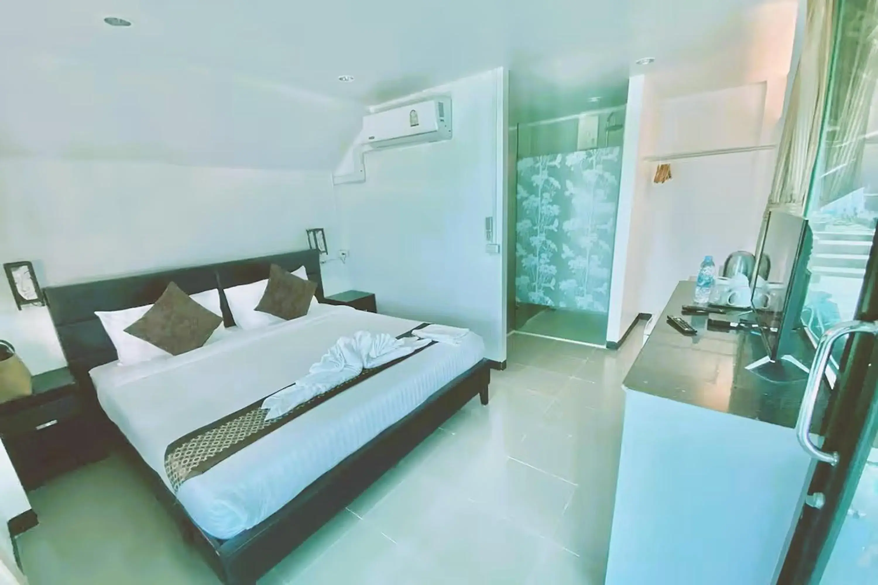 Double Room with Balcony and Sea View in The Shore Samui Double Room with Balcony and Sea View in The Shore Samui