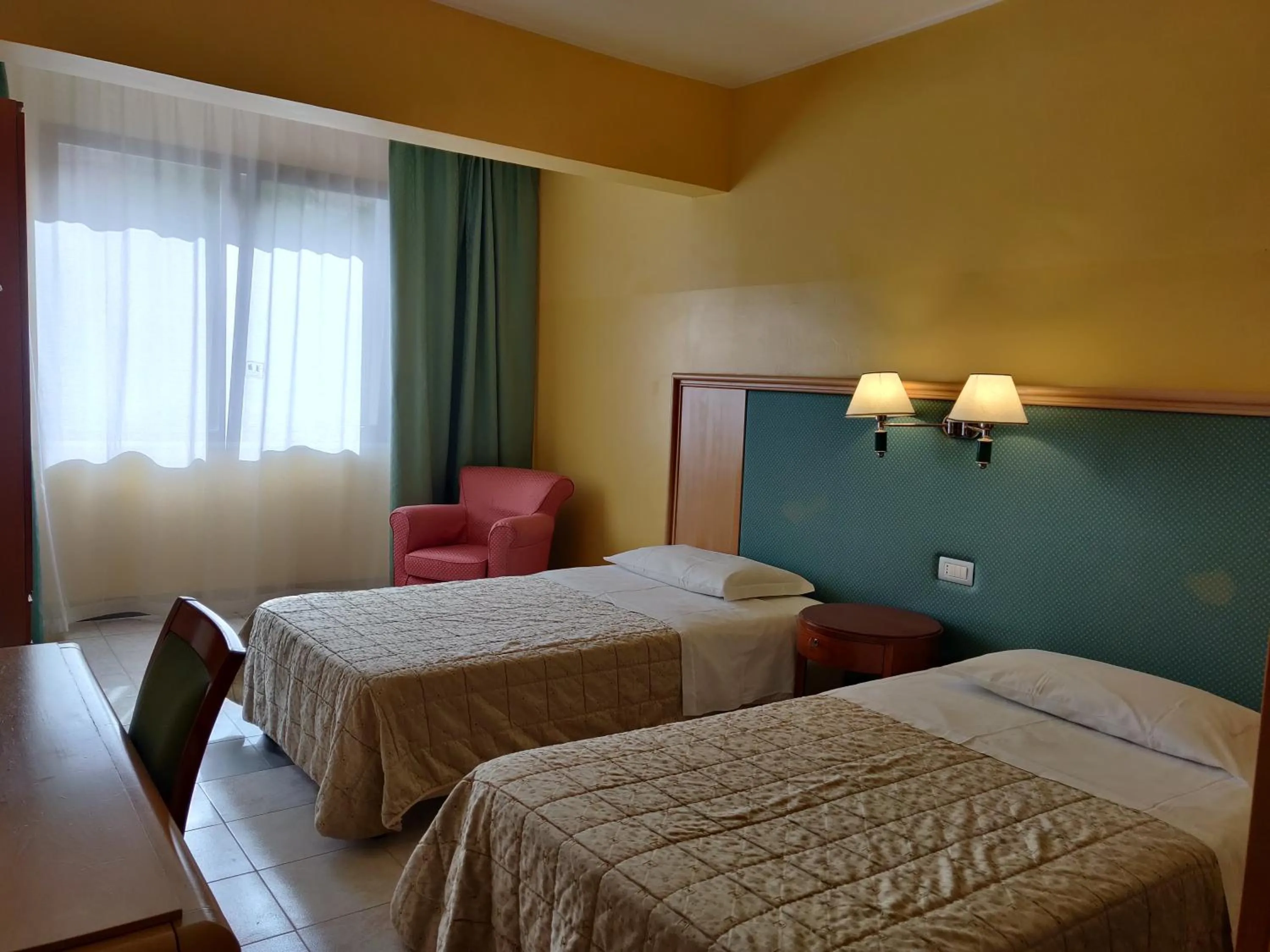 Bedroom, Bed in Albergo Conte Max