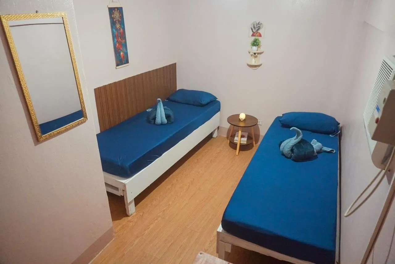 Photo of the whole room in Yes Surf Siargao