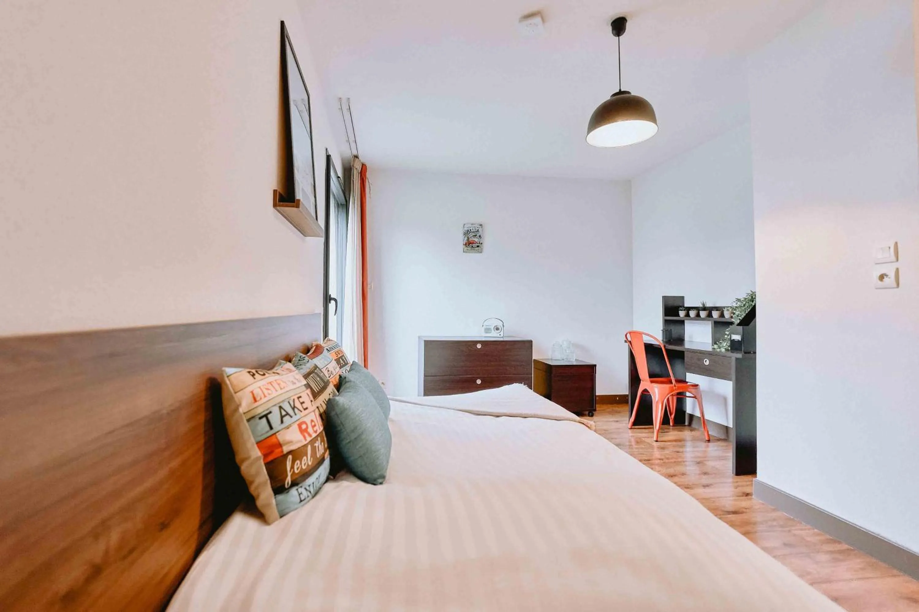 Bed in Zenao Appart Hôtel Nevers Quai de Loire