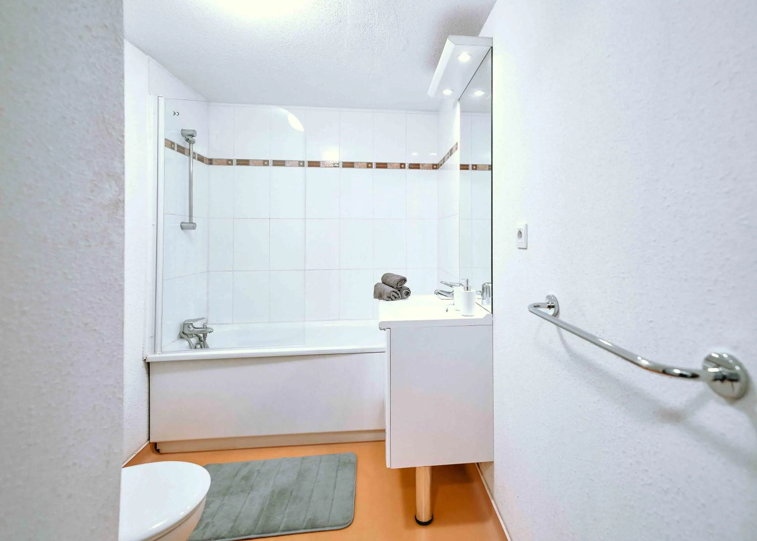 Zenao Appart Hôtel Nevers Quai de Loire