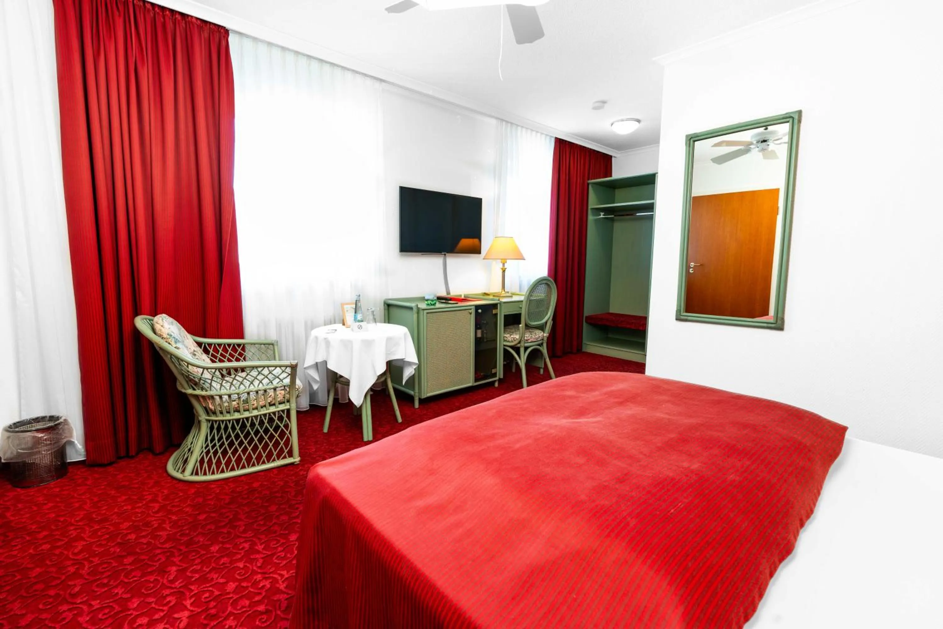 Bed in Hotel-Restaurant Schwanen