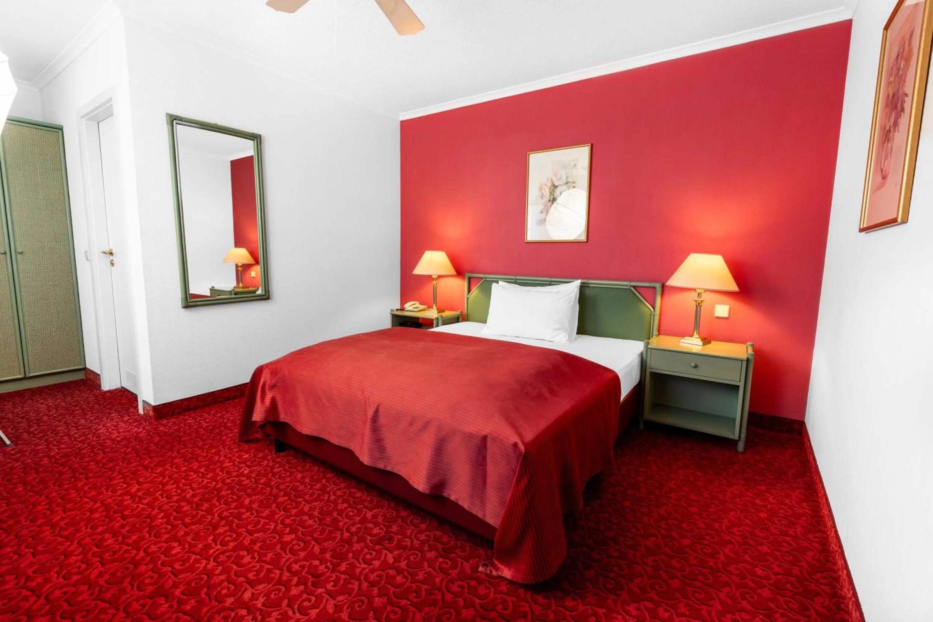 Bed in Hotel-Restaurant Schwanen