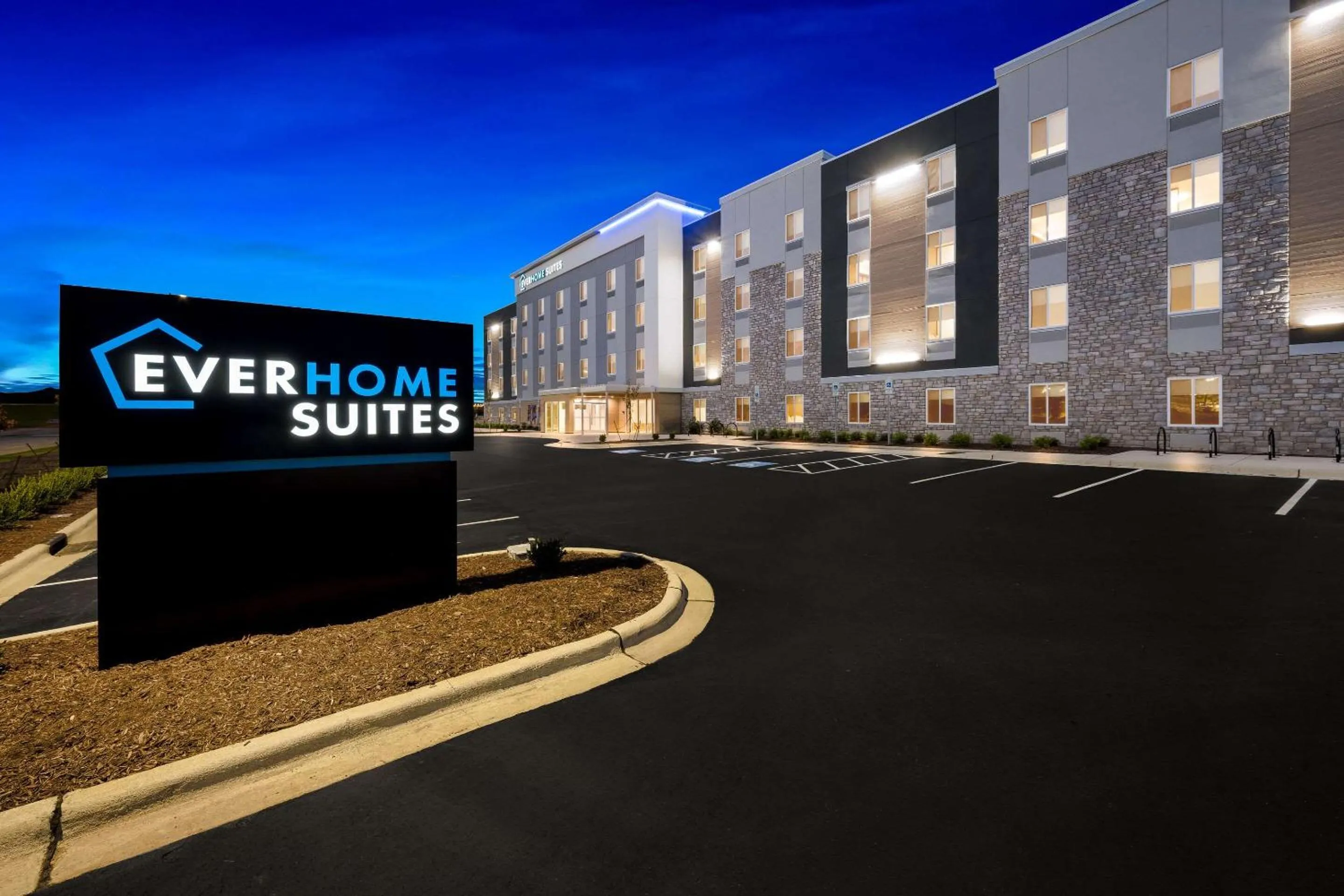 Property building in Everhome Suites Fayetteville near Fort Bragg