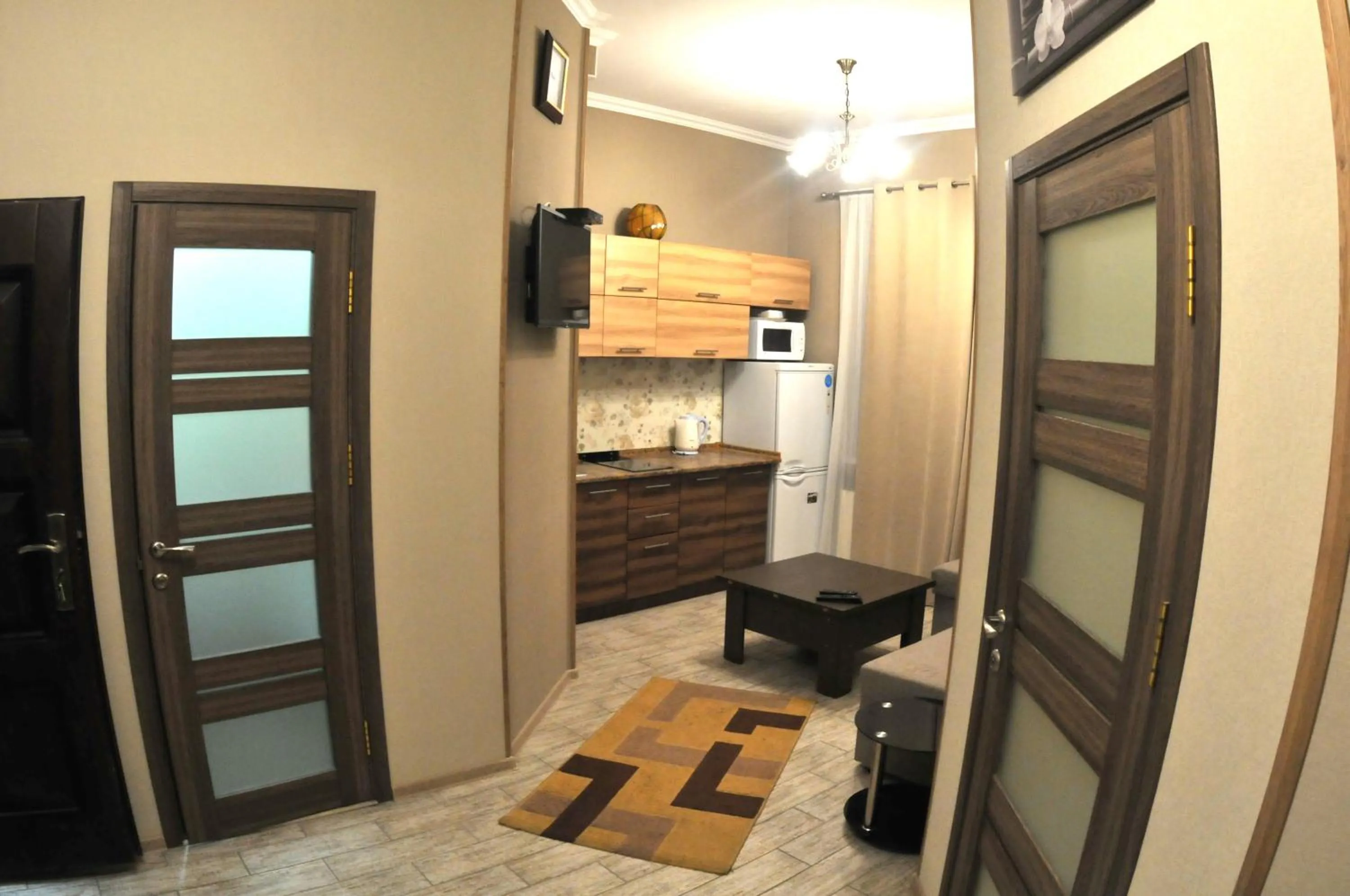 Kitchen or kitchenette in Main Street Apartments