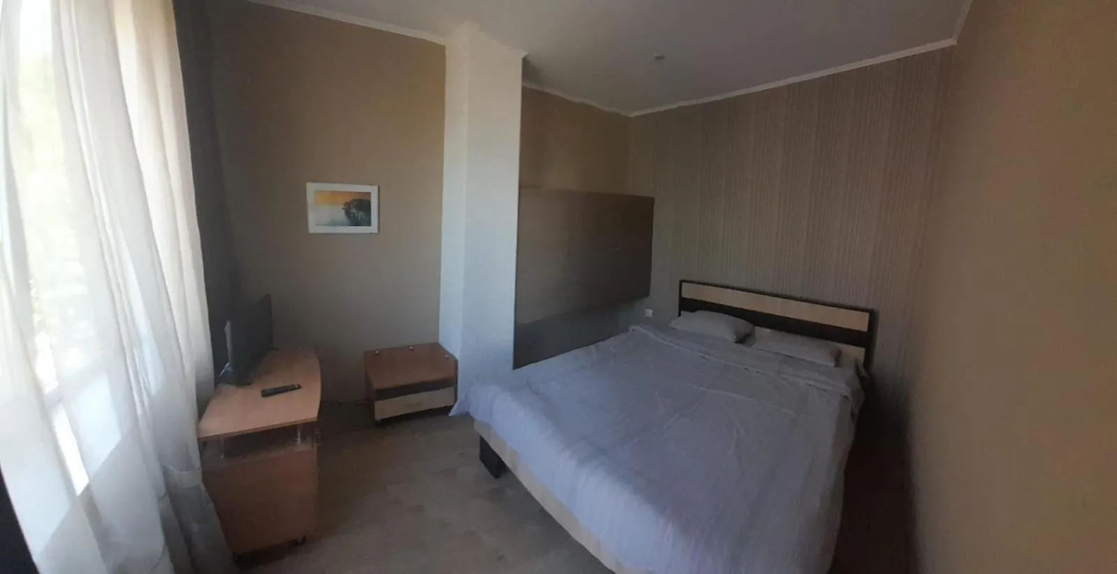 Bed in Main Street Apartments