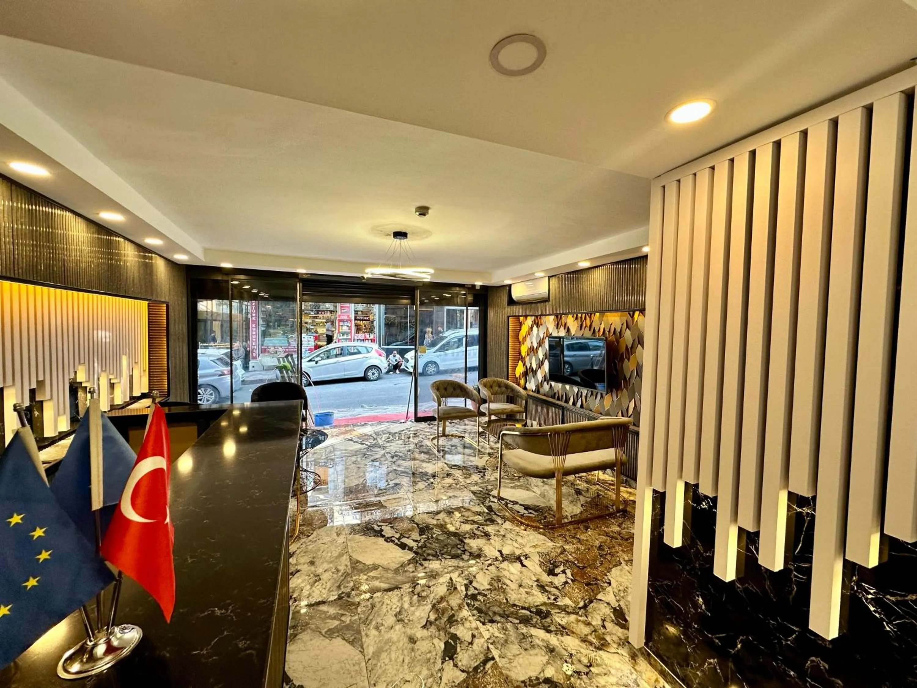 TV and multimedia in Crowned Exclusive Hotel