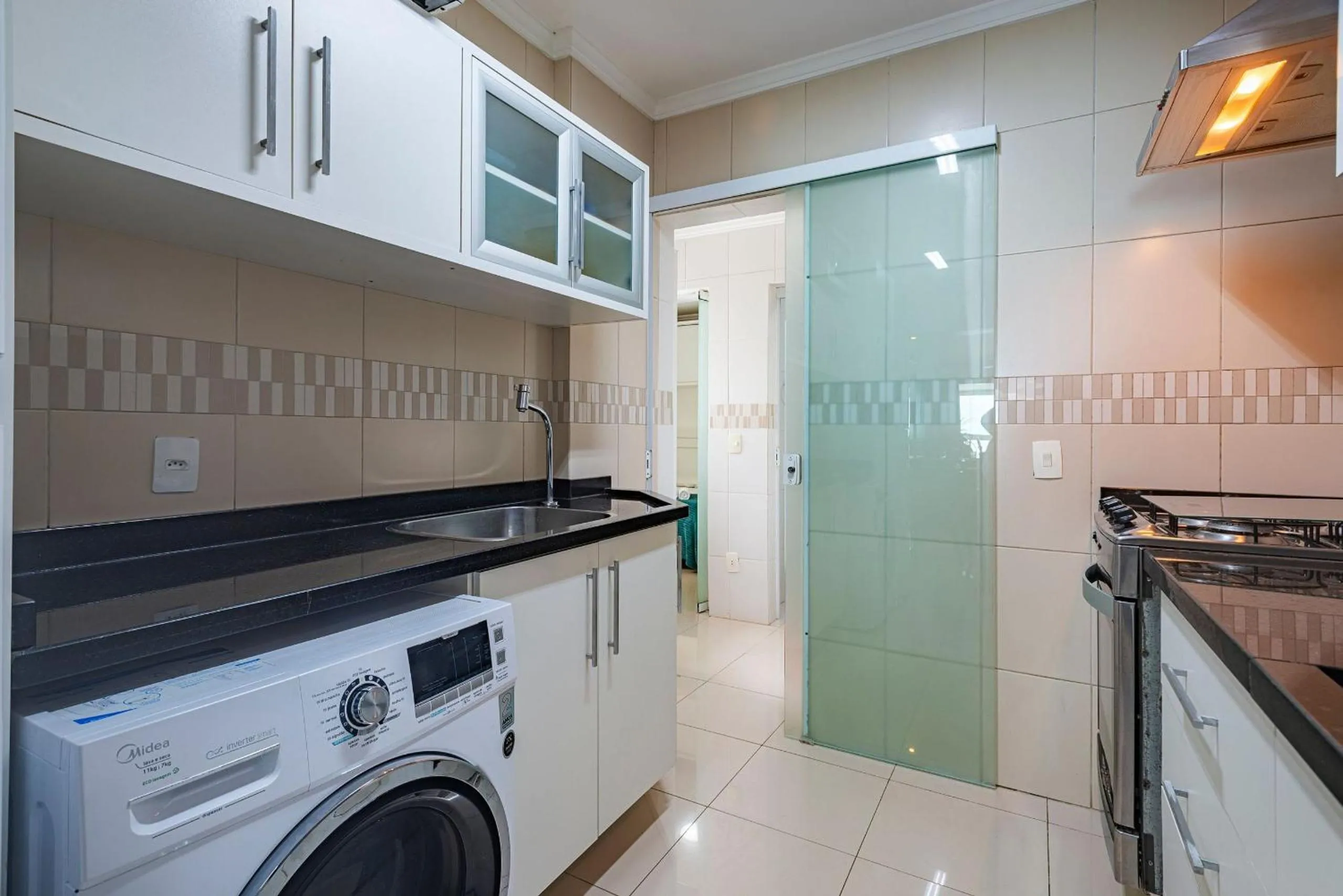 Kitchen or kitchenette in ITNC091 - Incrível vista para o mar com 3Q+3WC
