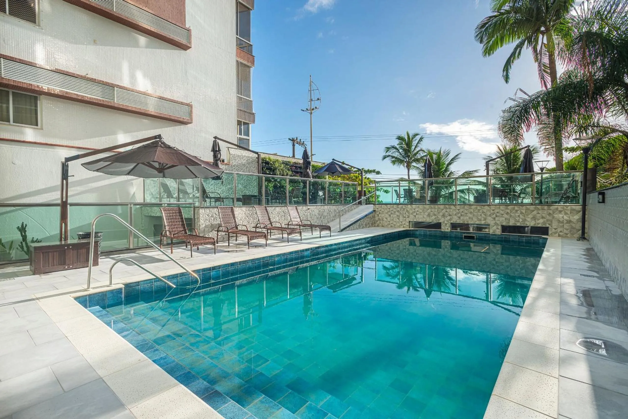 Swimming pool in ITNC091 - Incrível vista para o mar com 3Q+3WC