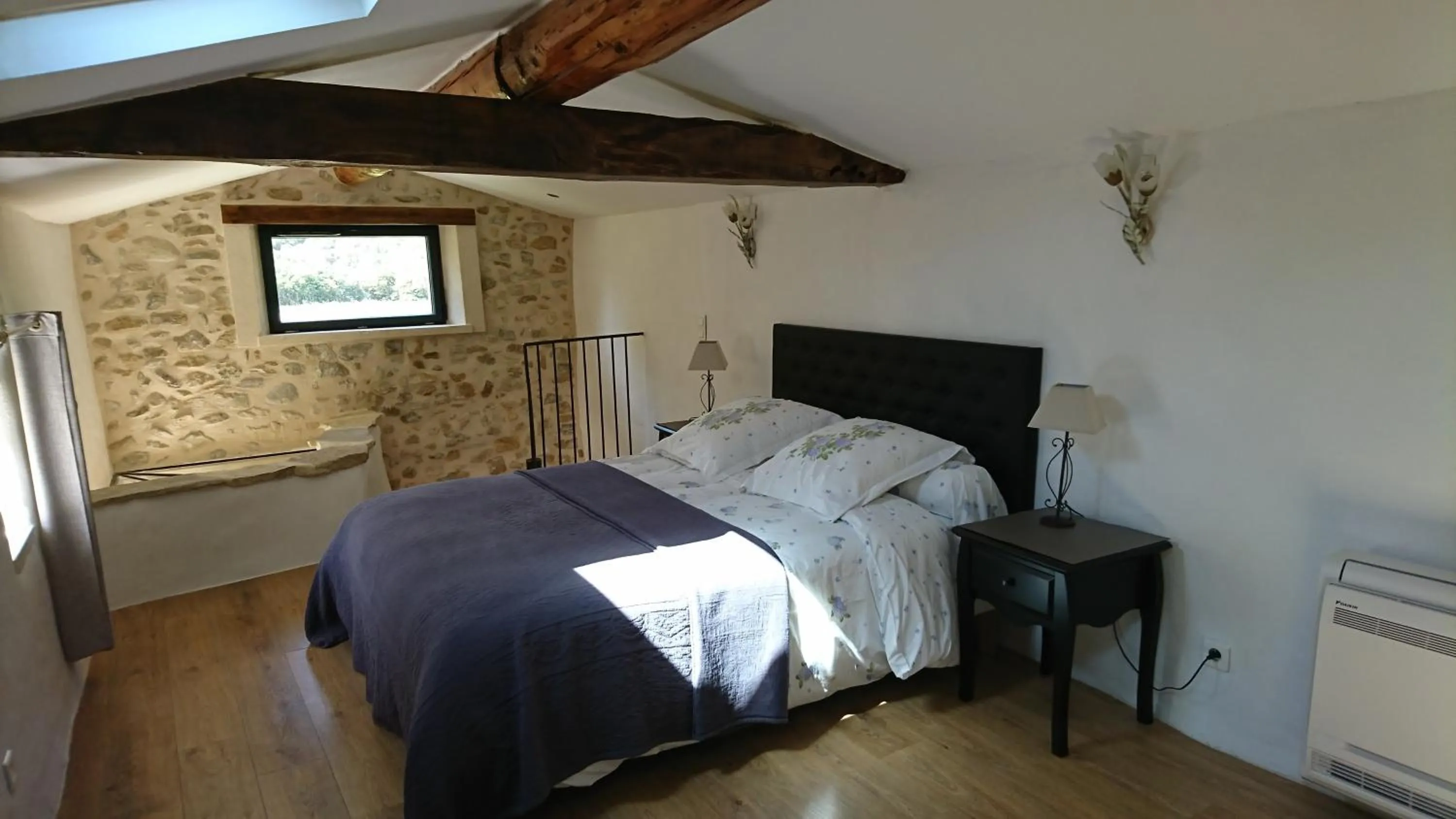 Photo of the whole room in Mas De La Lance