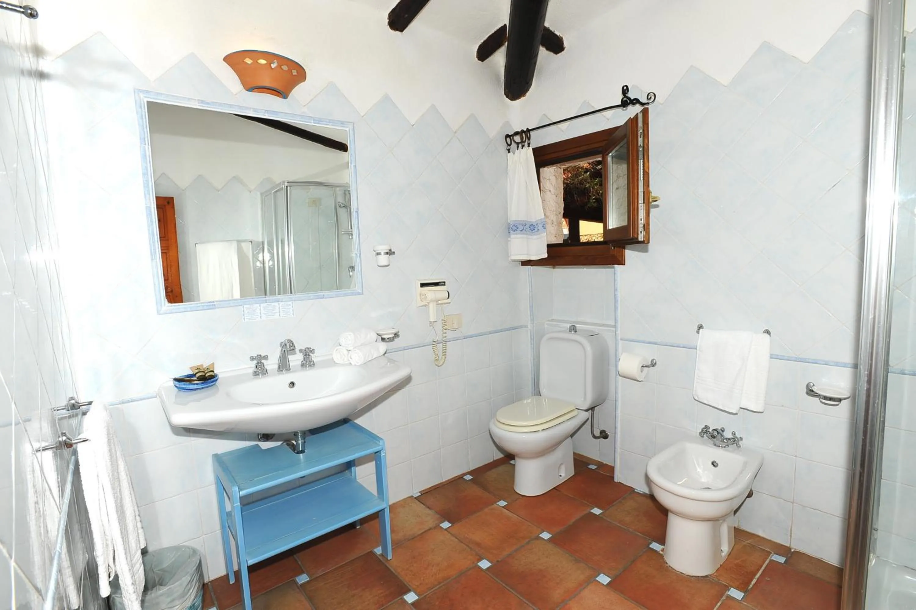 Bathroom in LH Porto Rafael Altura Resort