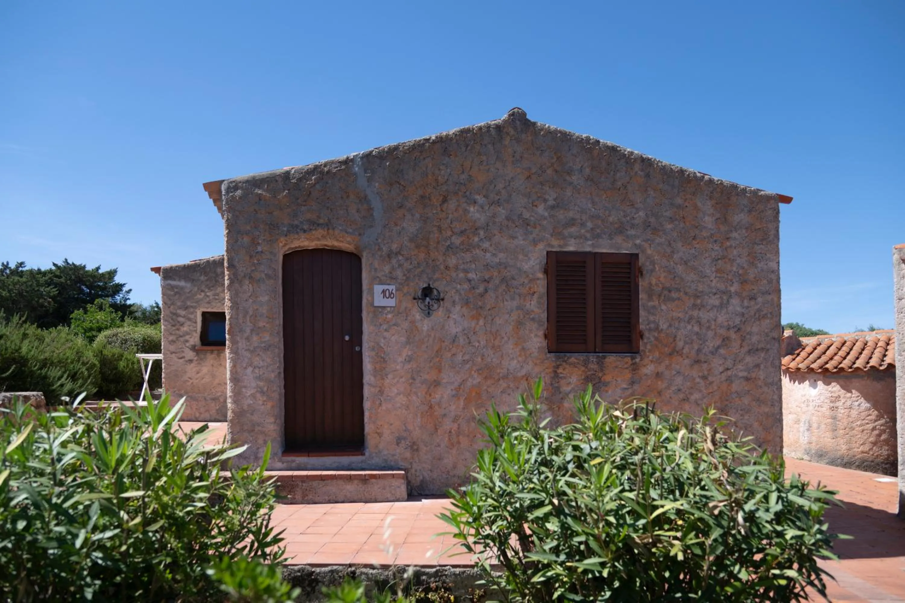 Property building in AHR Altura Hotel Porto Rafael