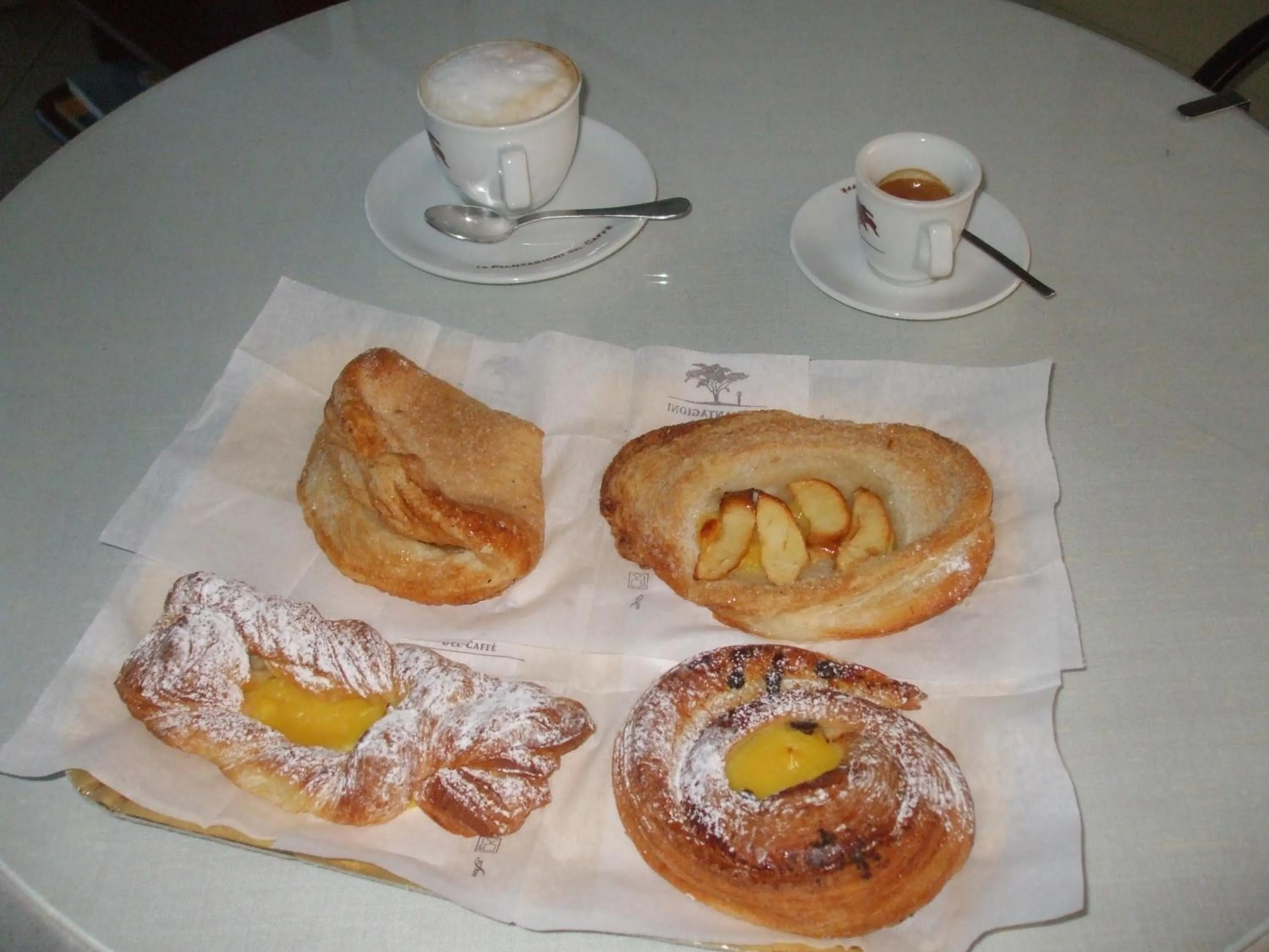 Breakfast in Hotel Cucciolo