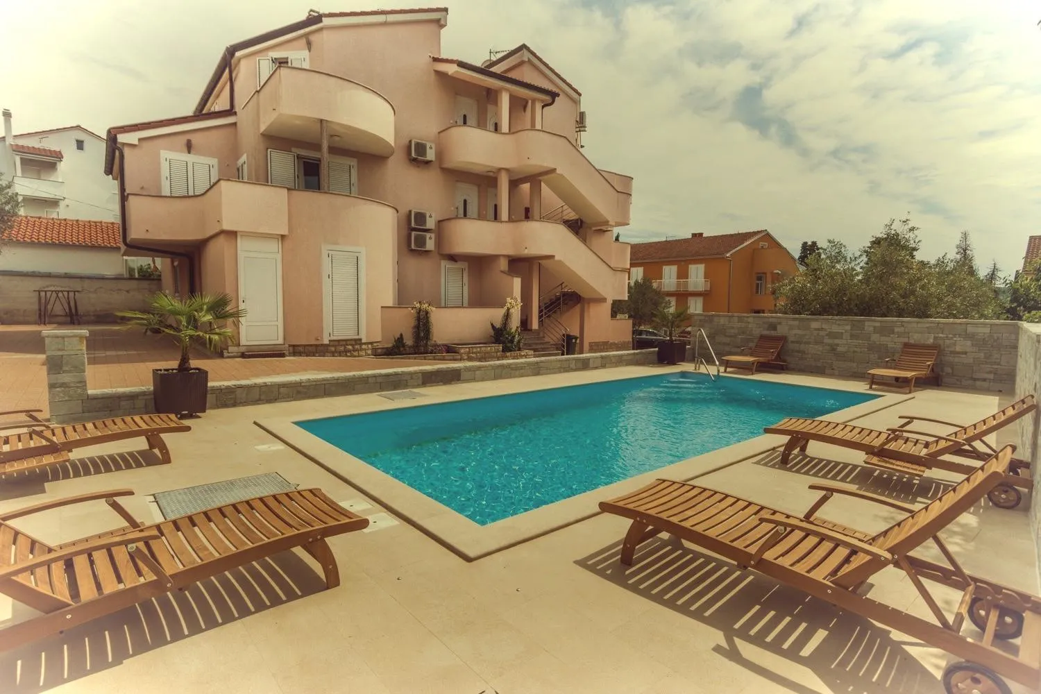 Apartments Basilea