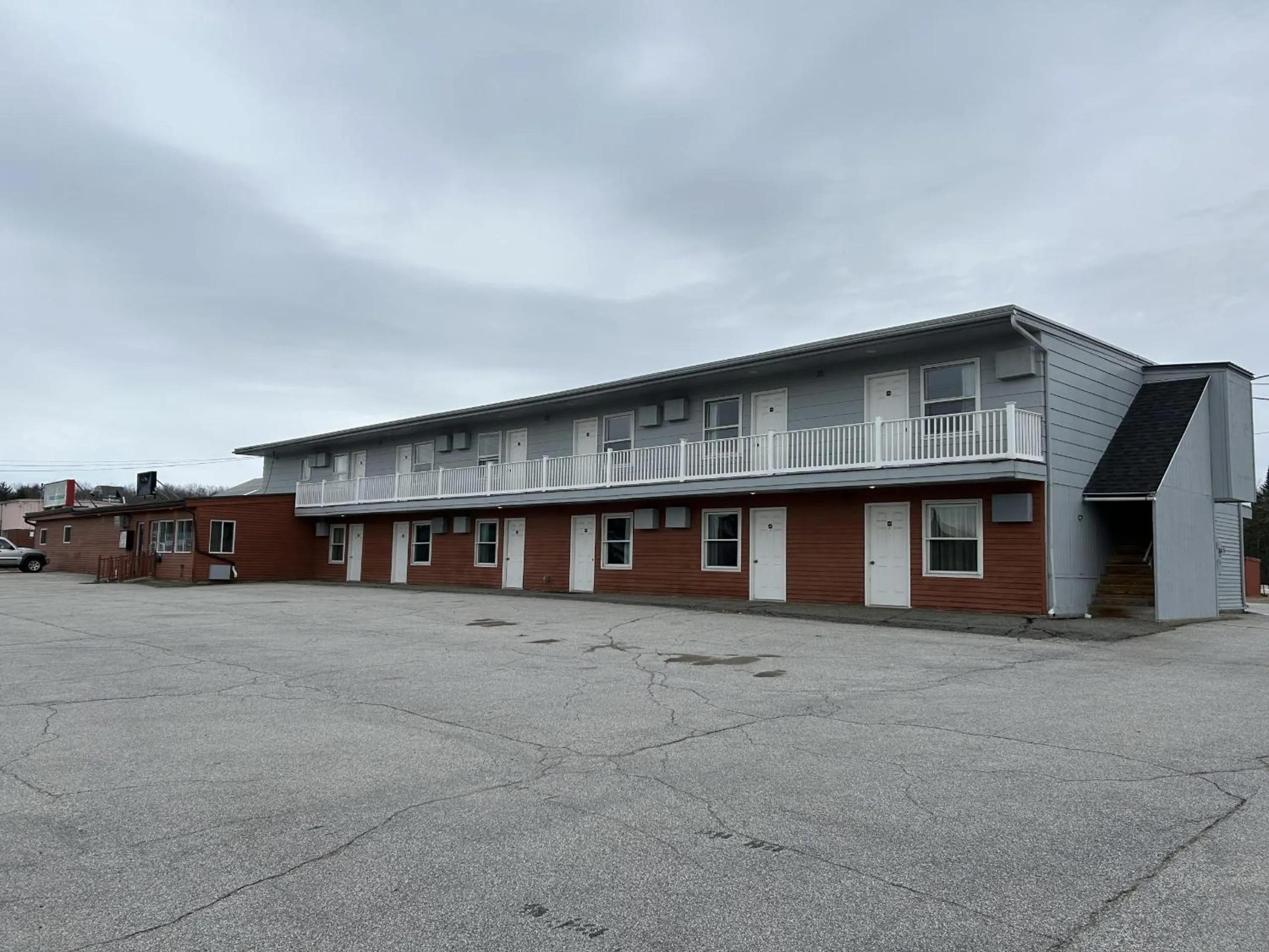 Property building in Pamola Motor Lodge