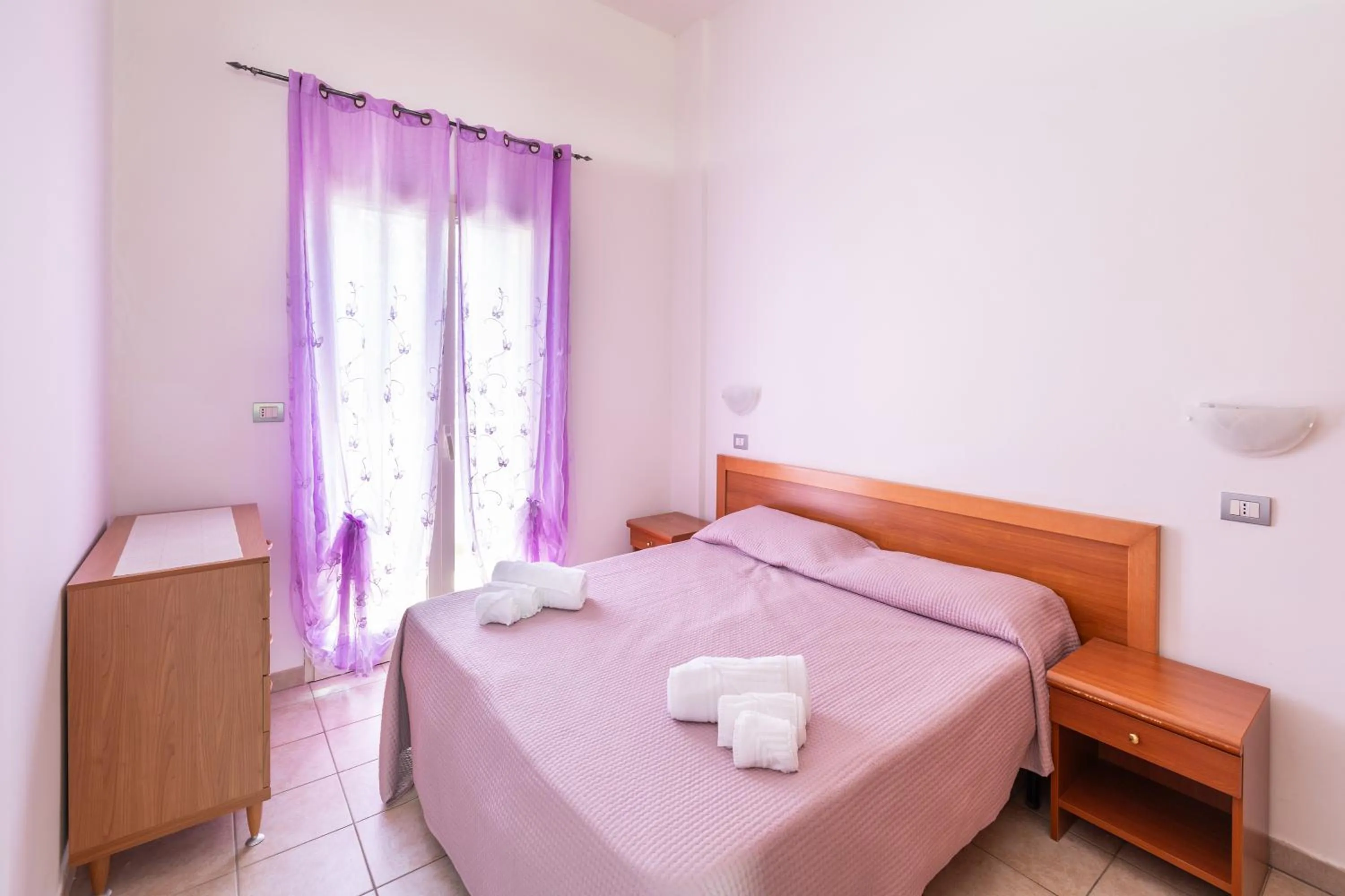 Bedroom, Bed in Hotel Palme Gemelle