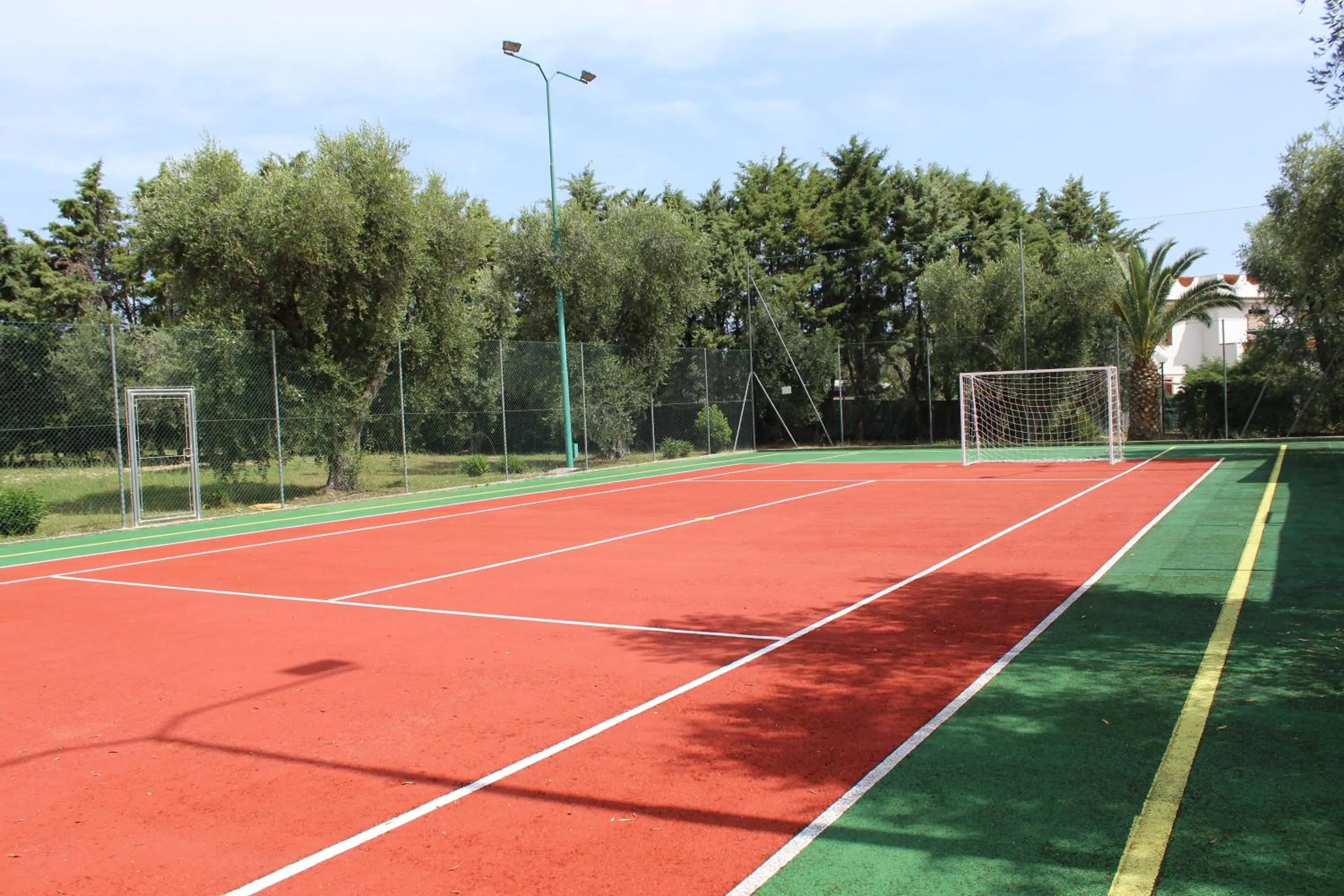 Tennis court in Hotel Palme Gemelle