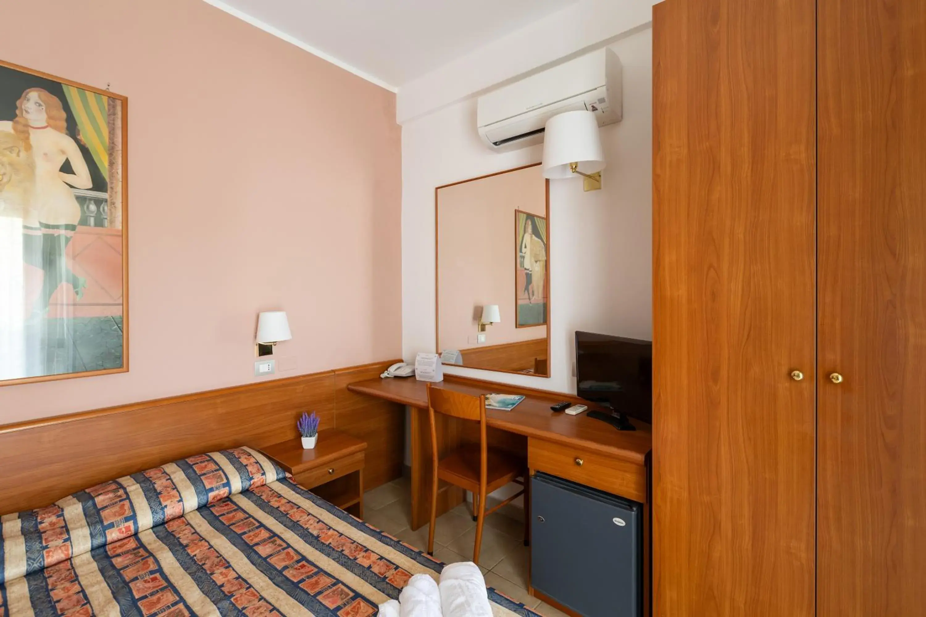 Family Room in Hotel Palme Gemelle Family Room in Hotel Palme Gemelle