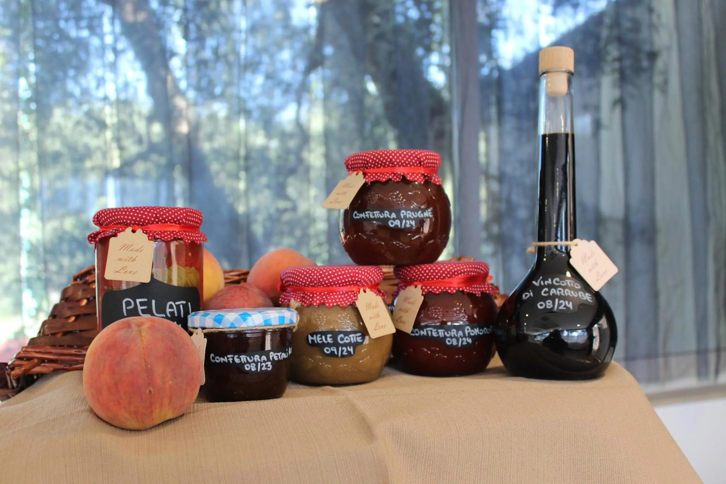 Food and drinks in Hotel Palme Gemelle