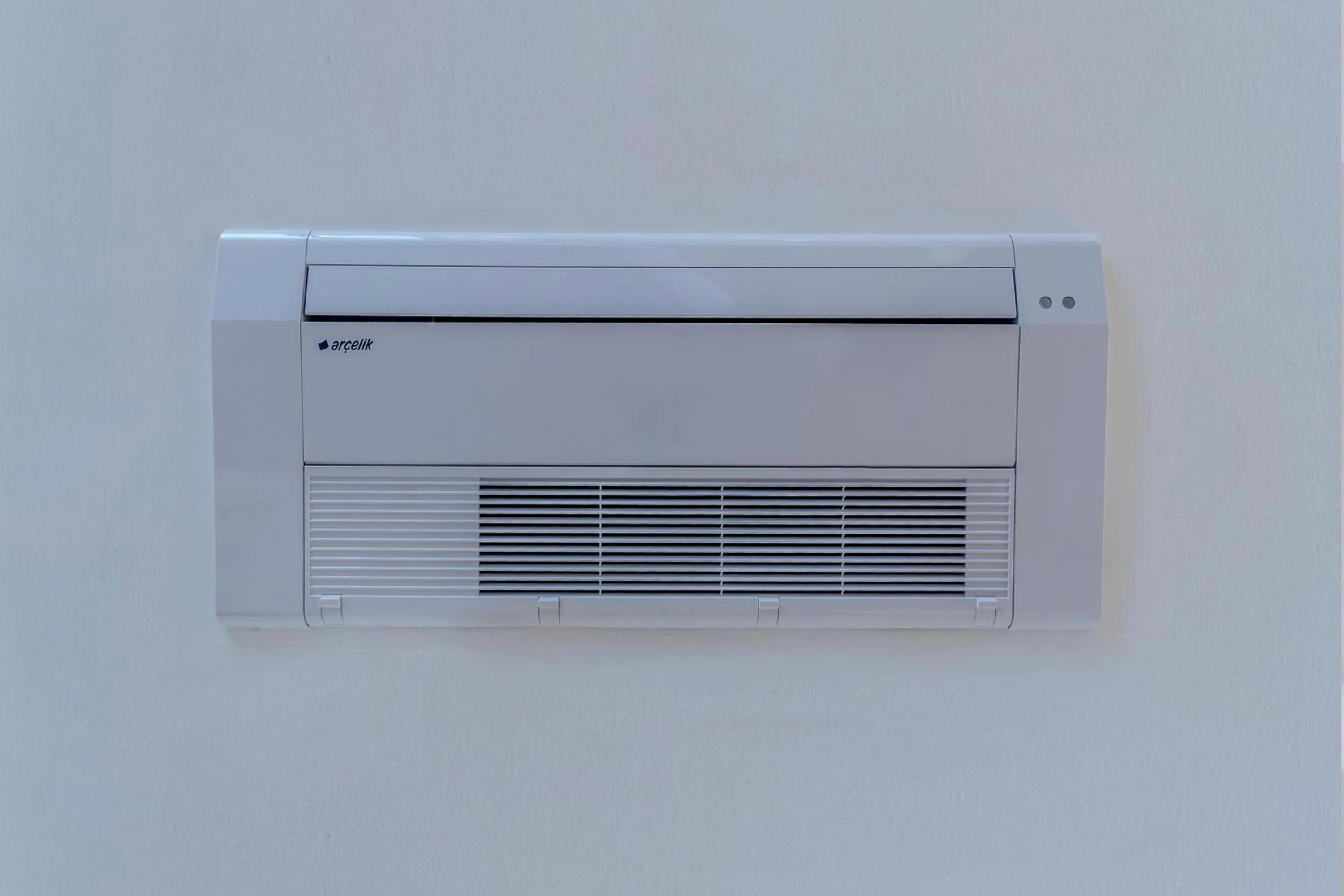 air conditioner in Roys Hotel & Suites