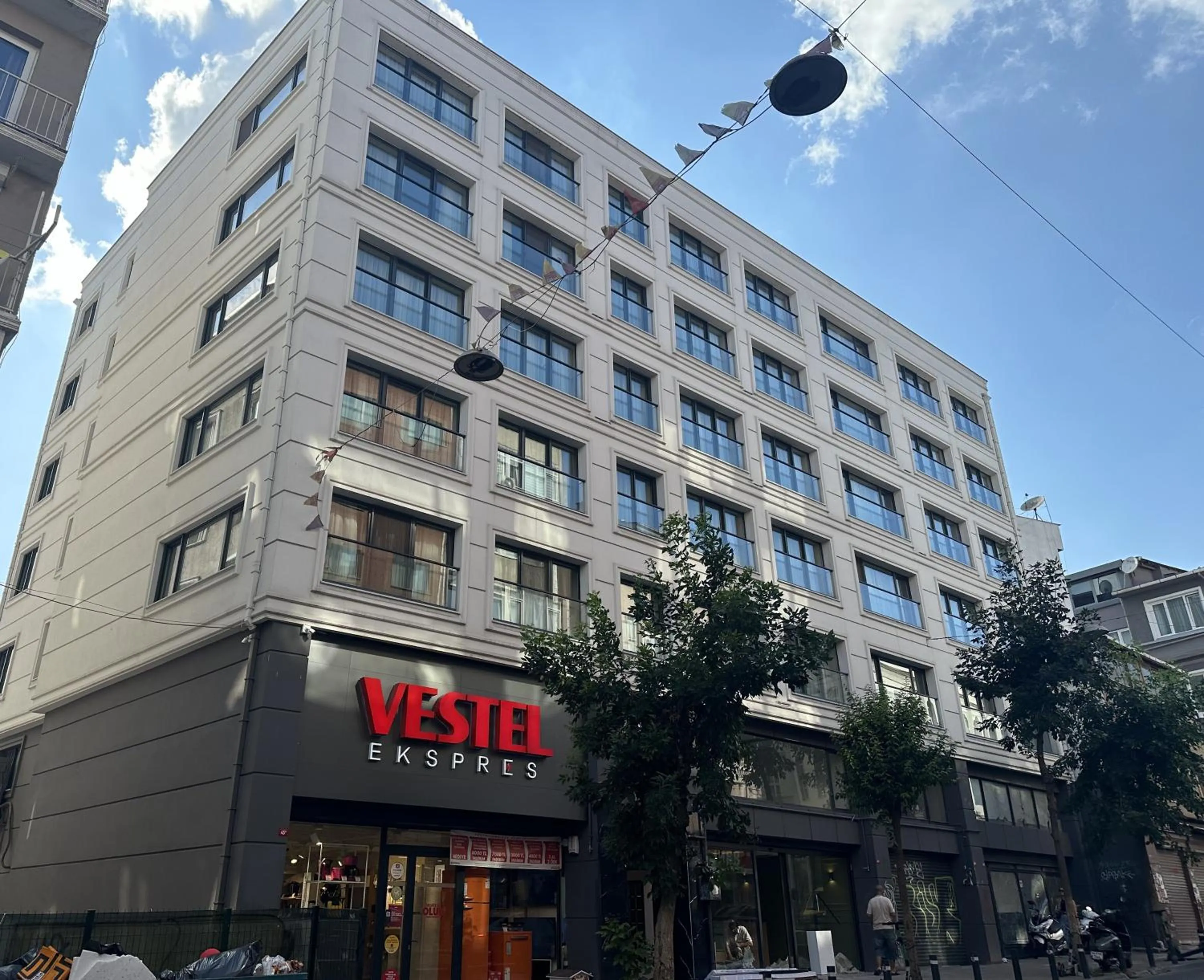 Property building in Roys Hotel & Suites