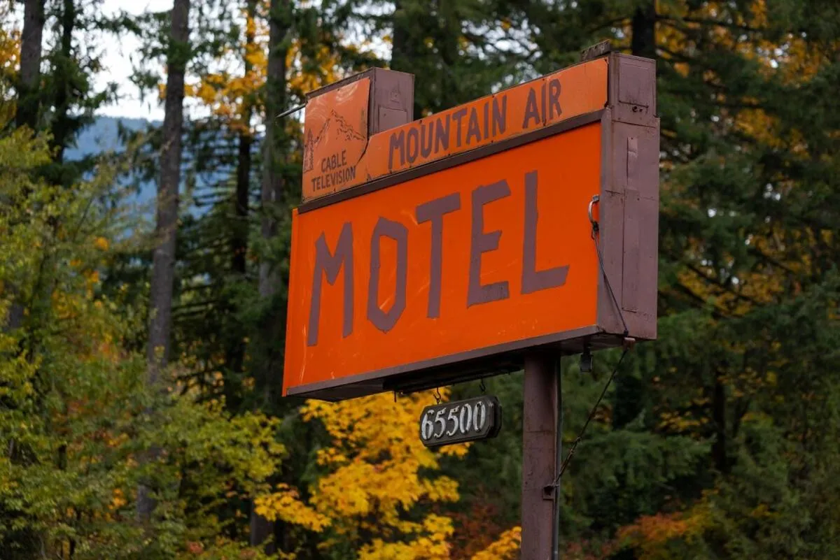 Property logo or sign in Mt Air Motel