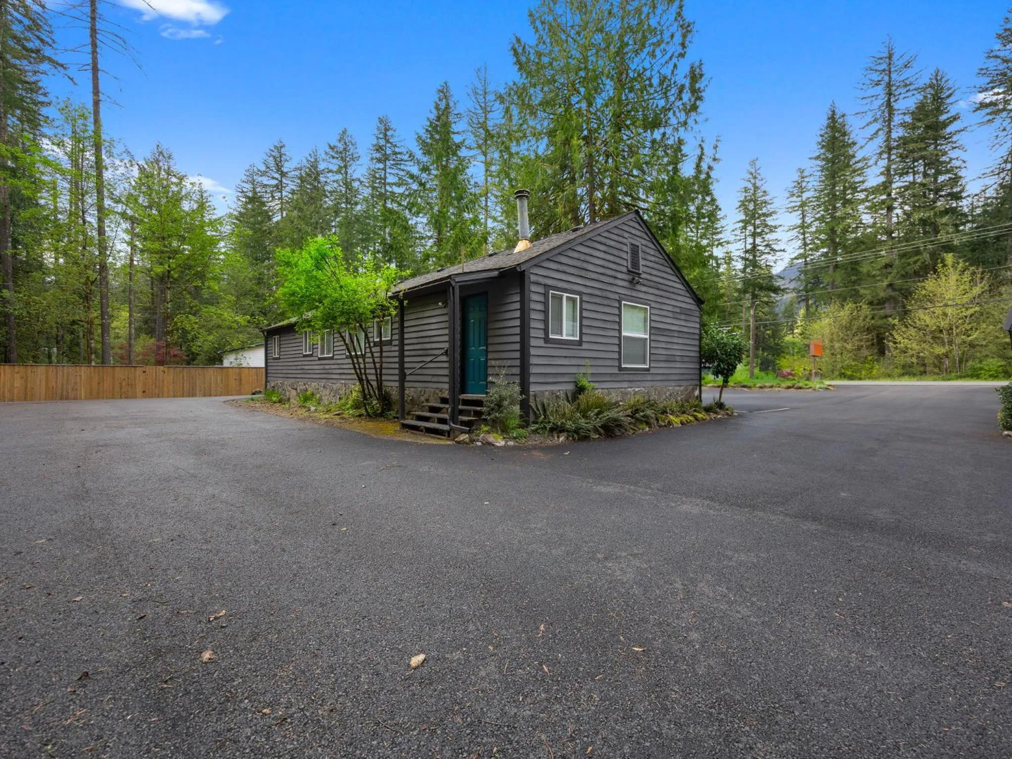 Property building in Mt Air Motel