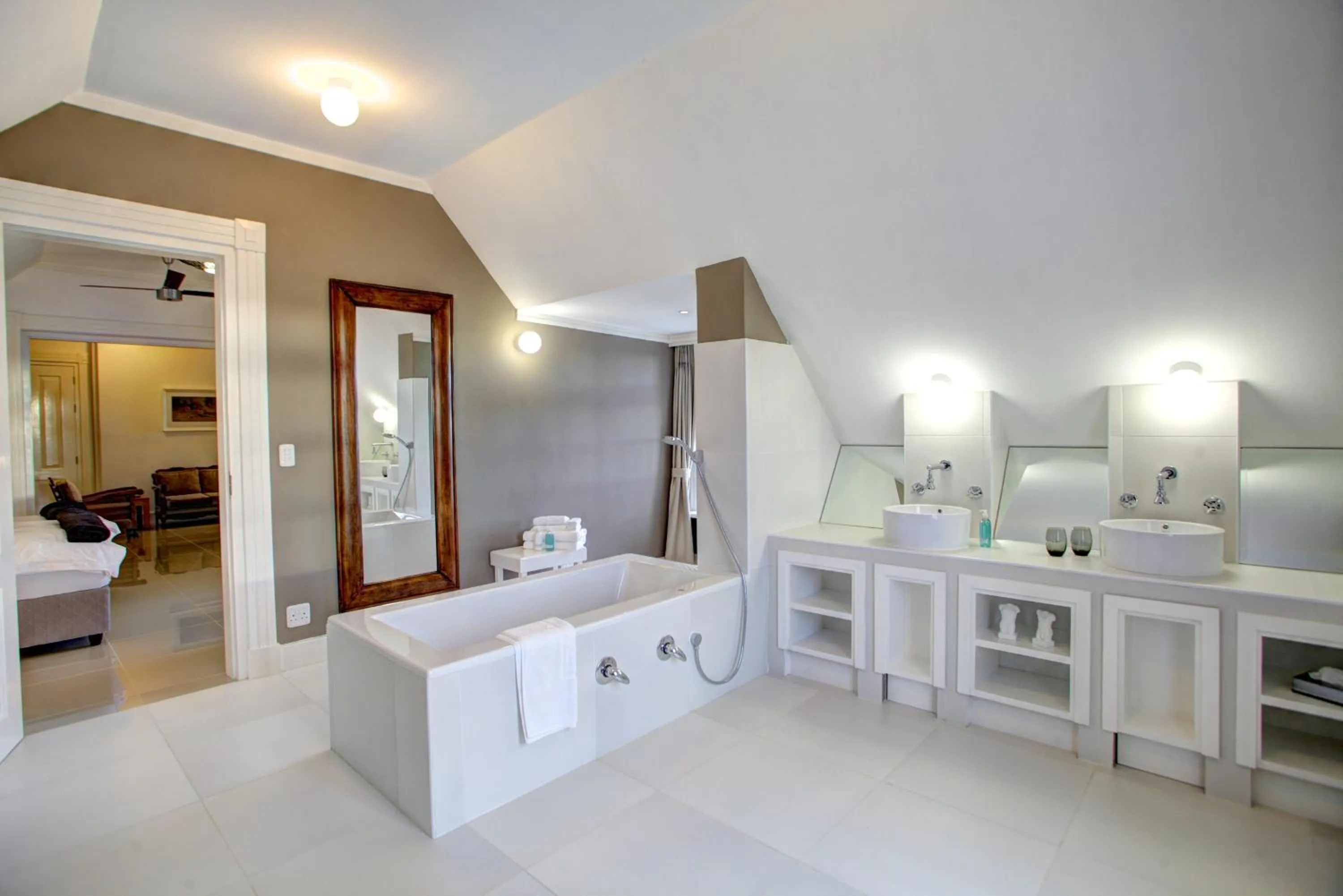 Bathroom in Buffelsdam Country House