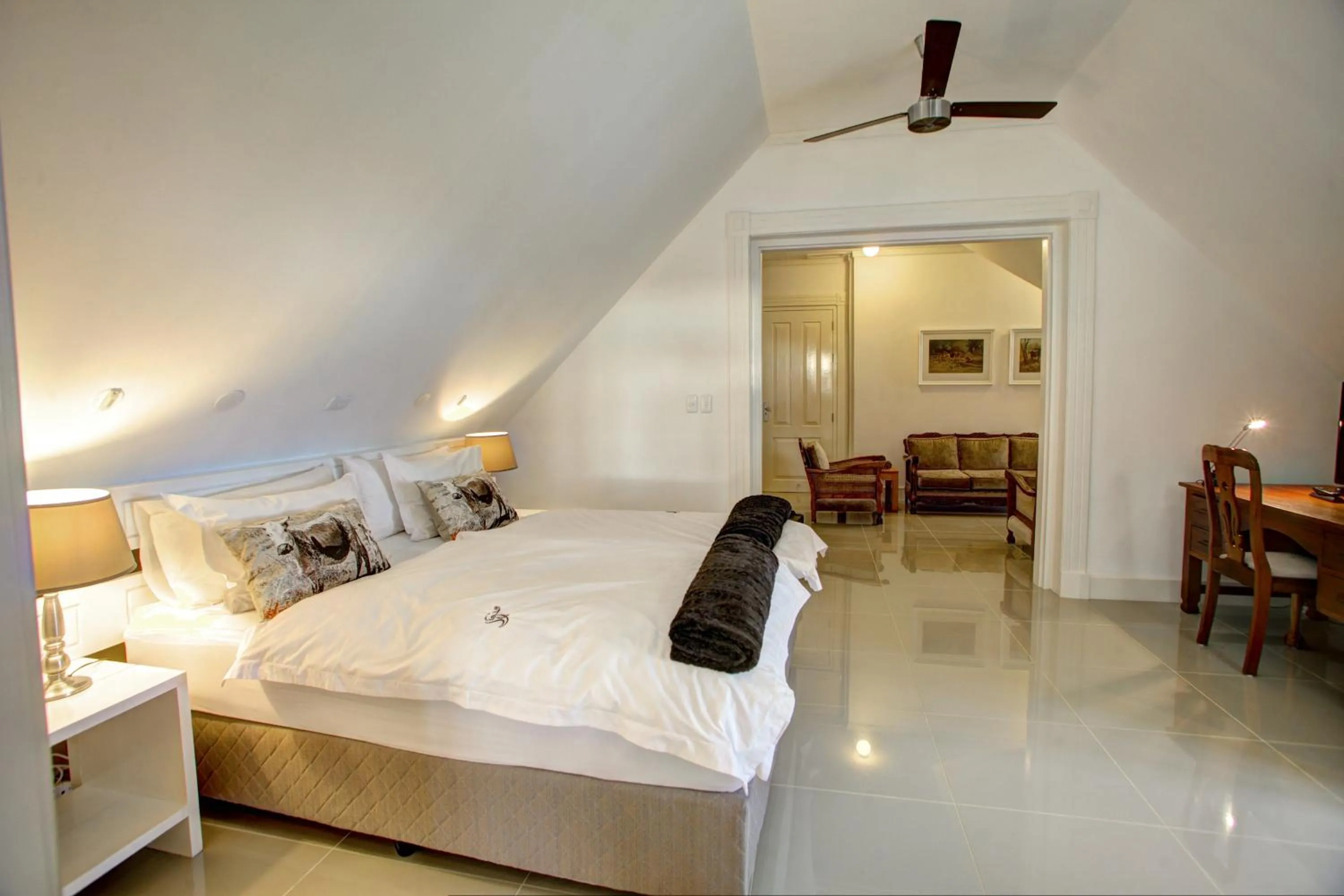 Bedroom, Bed in Buffelsdam Country House