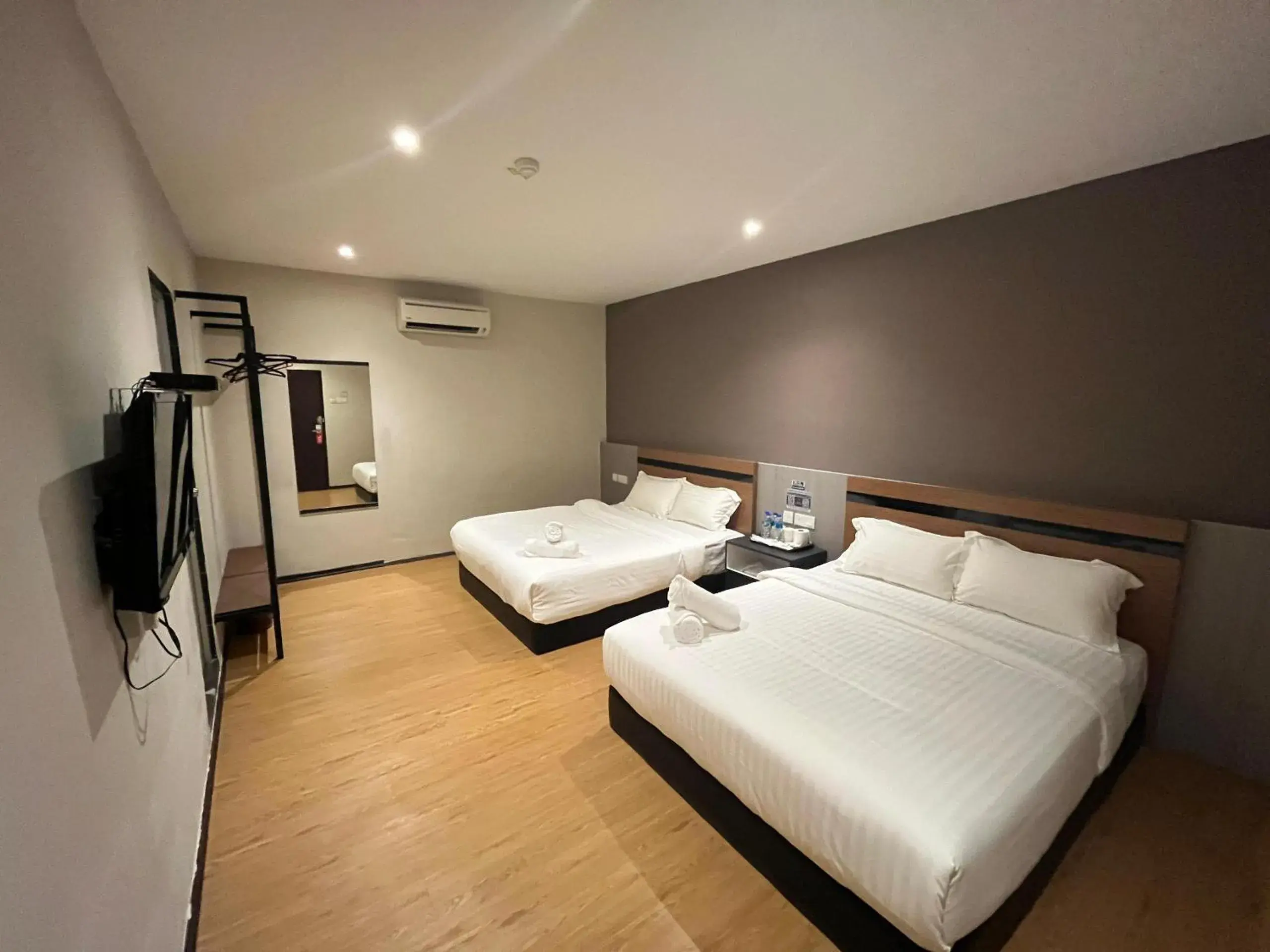 Family Room in Havona Hotel - Bandar Putra Kulai - Self Check-In Family Room in Havona Hotel - Bandar Putra Kulai - Self Check-In