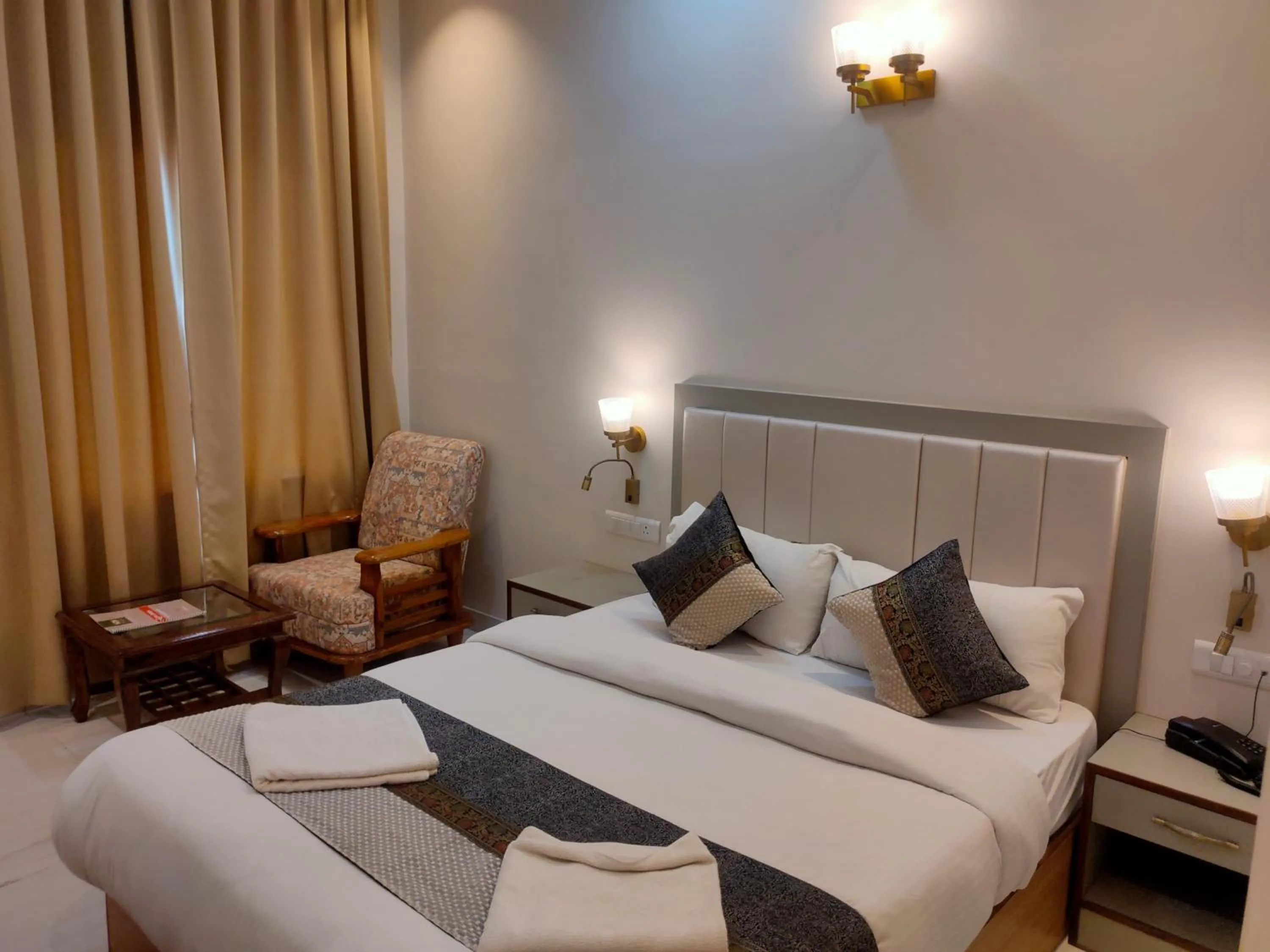 Bed in HVH Kashi Vishwanath - 400 meters from Kashi Vishwanath Temple & Ganga Aarti Ghat