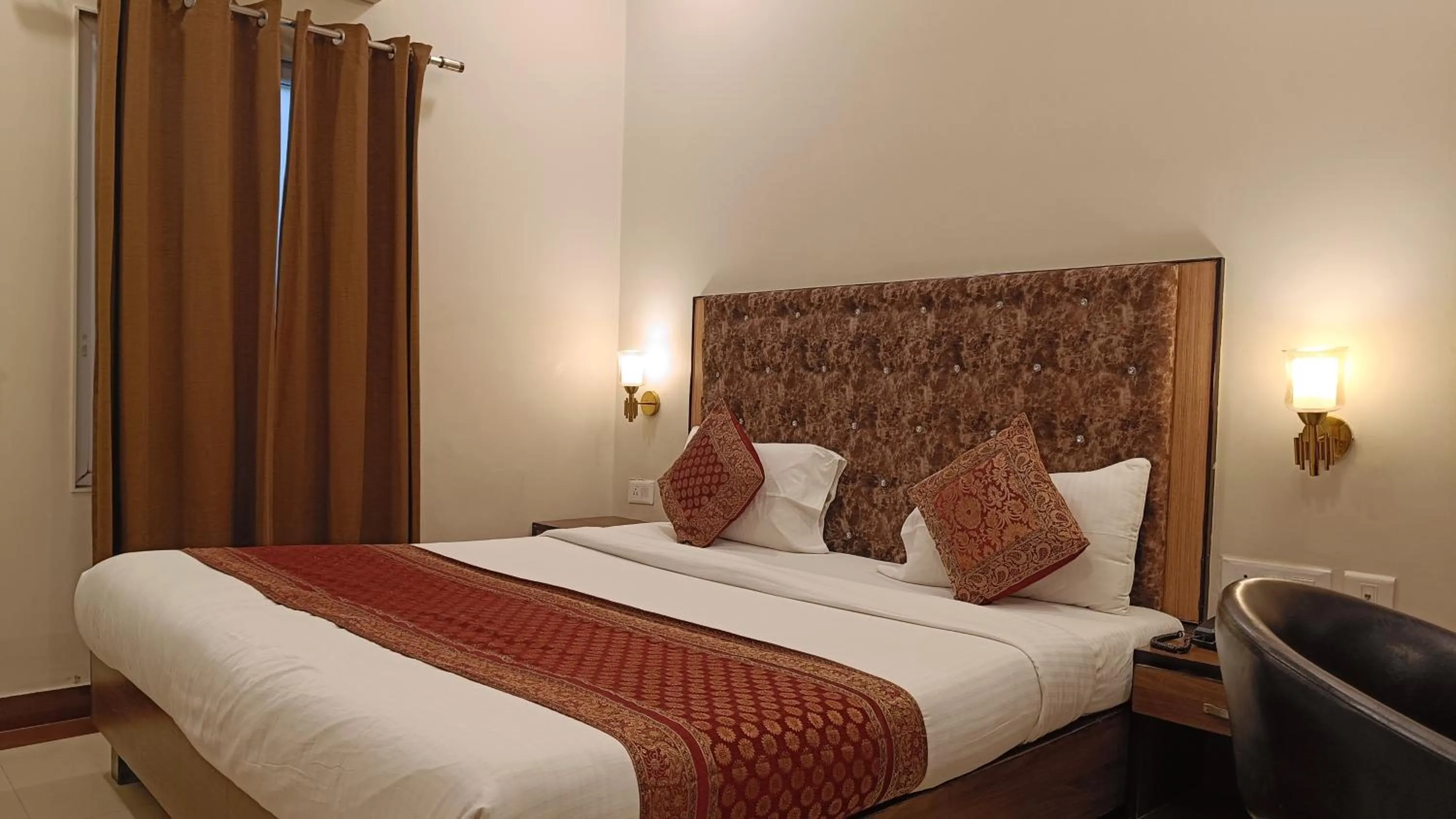 Bed in HVH Kashi Vishwanath - 400 meters from Kashi Vishwanath Temple & Ganga Aarti Ghat