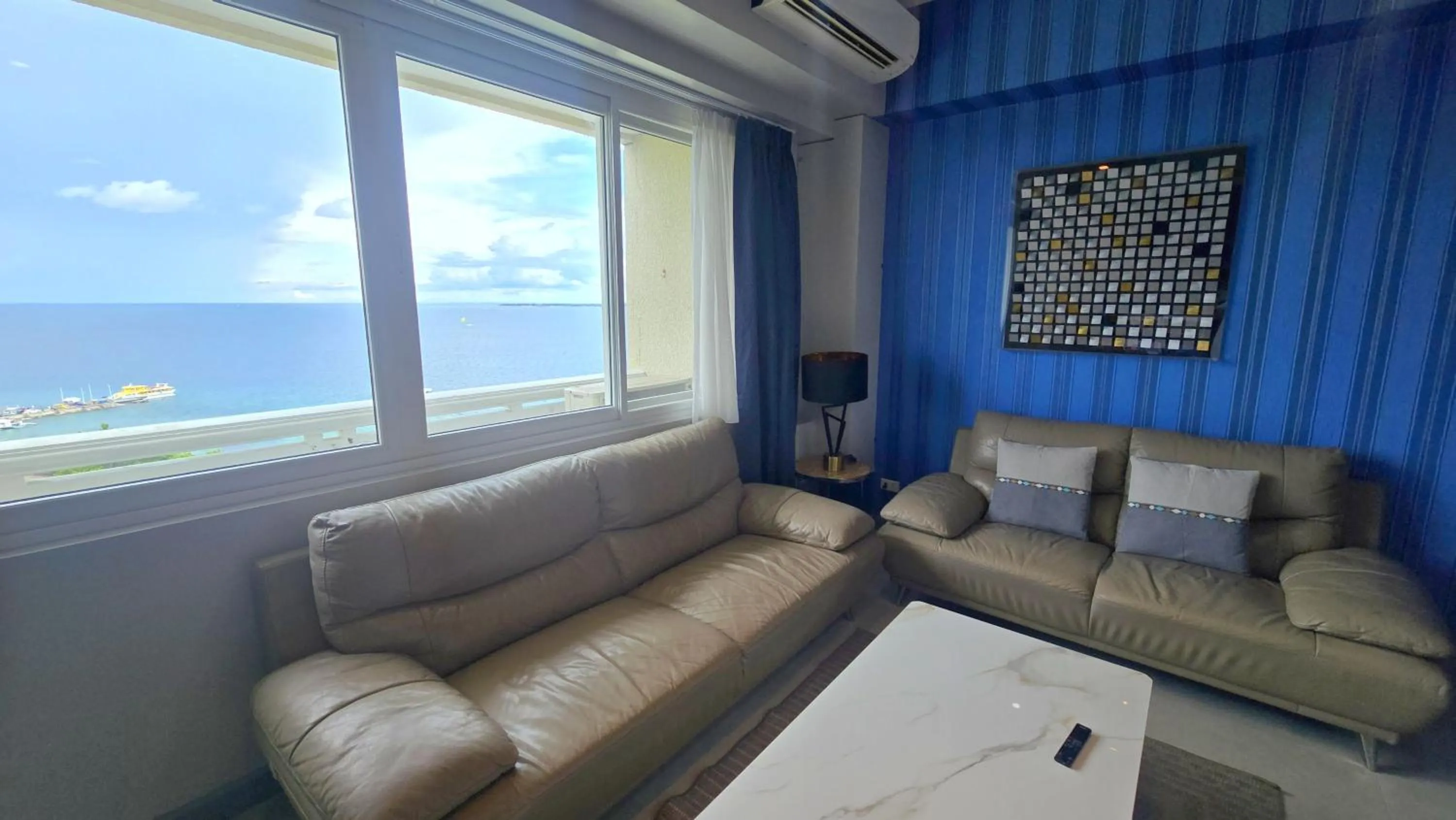 Living room in La Mirada Residences