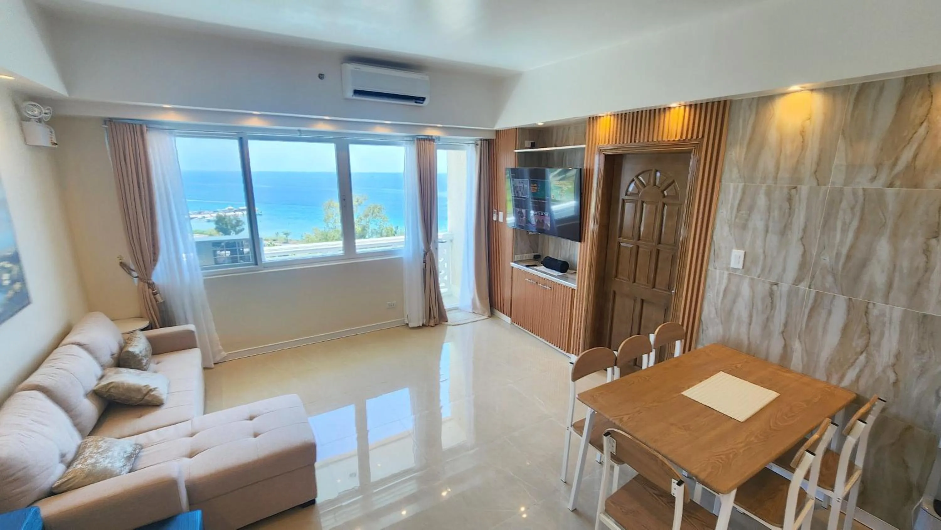 Living room in La Mirada Residences