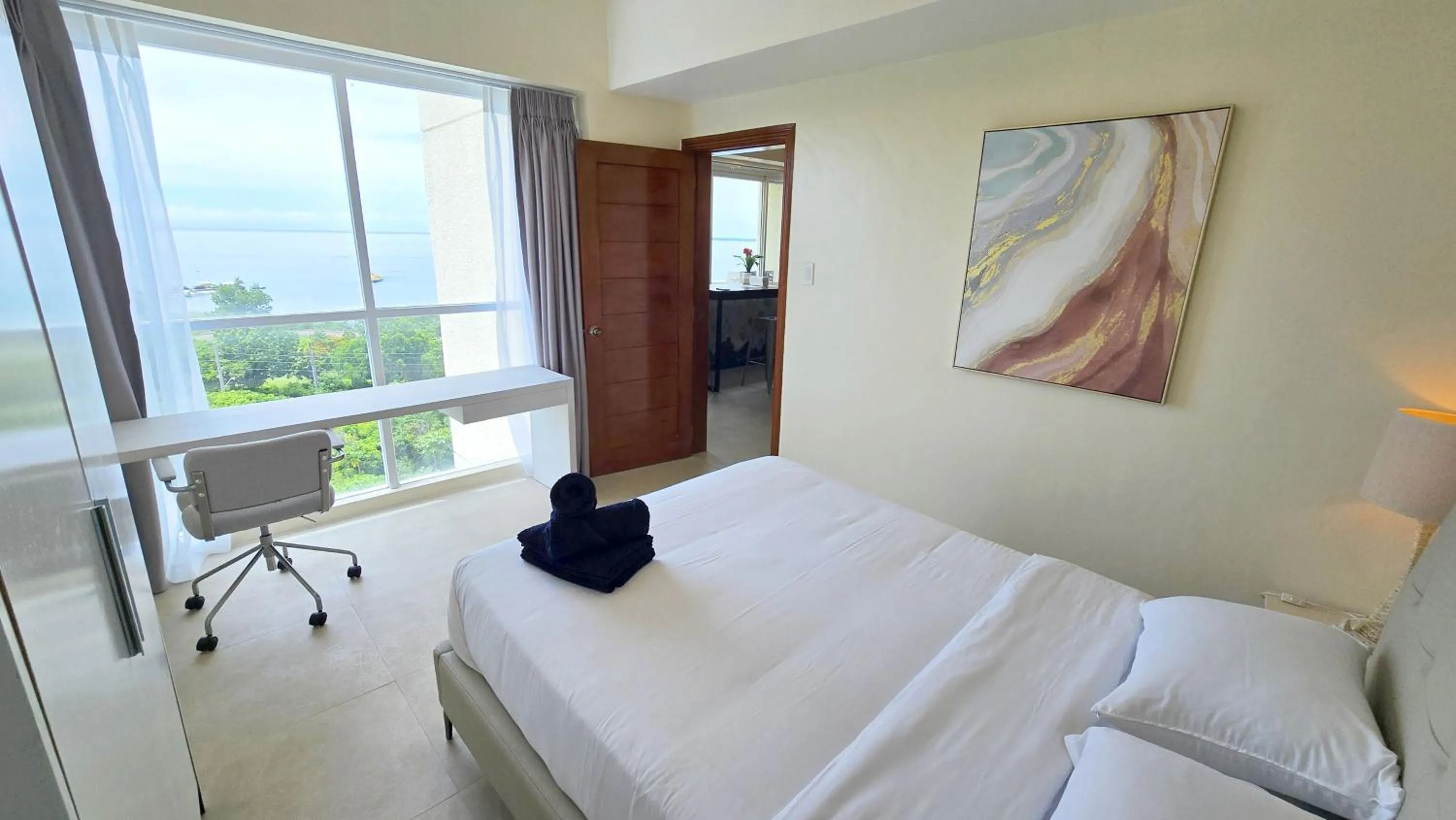 Bedroom, Bed in La Mirada Residences