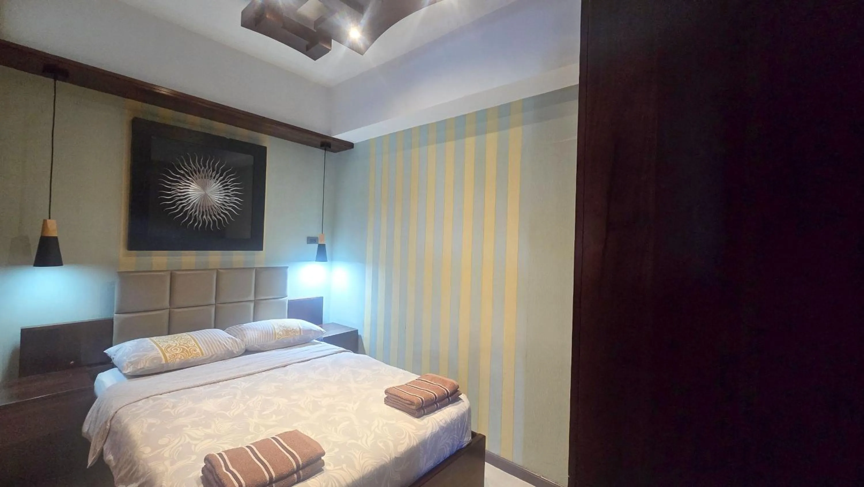 Bedroom, Bed in La Mirada Residences