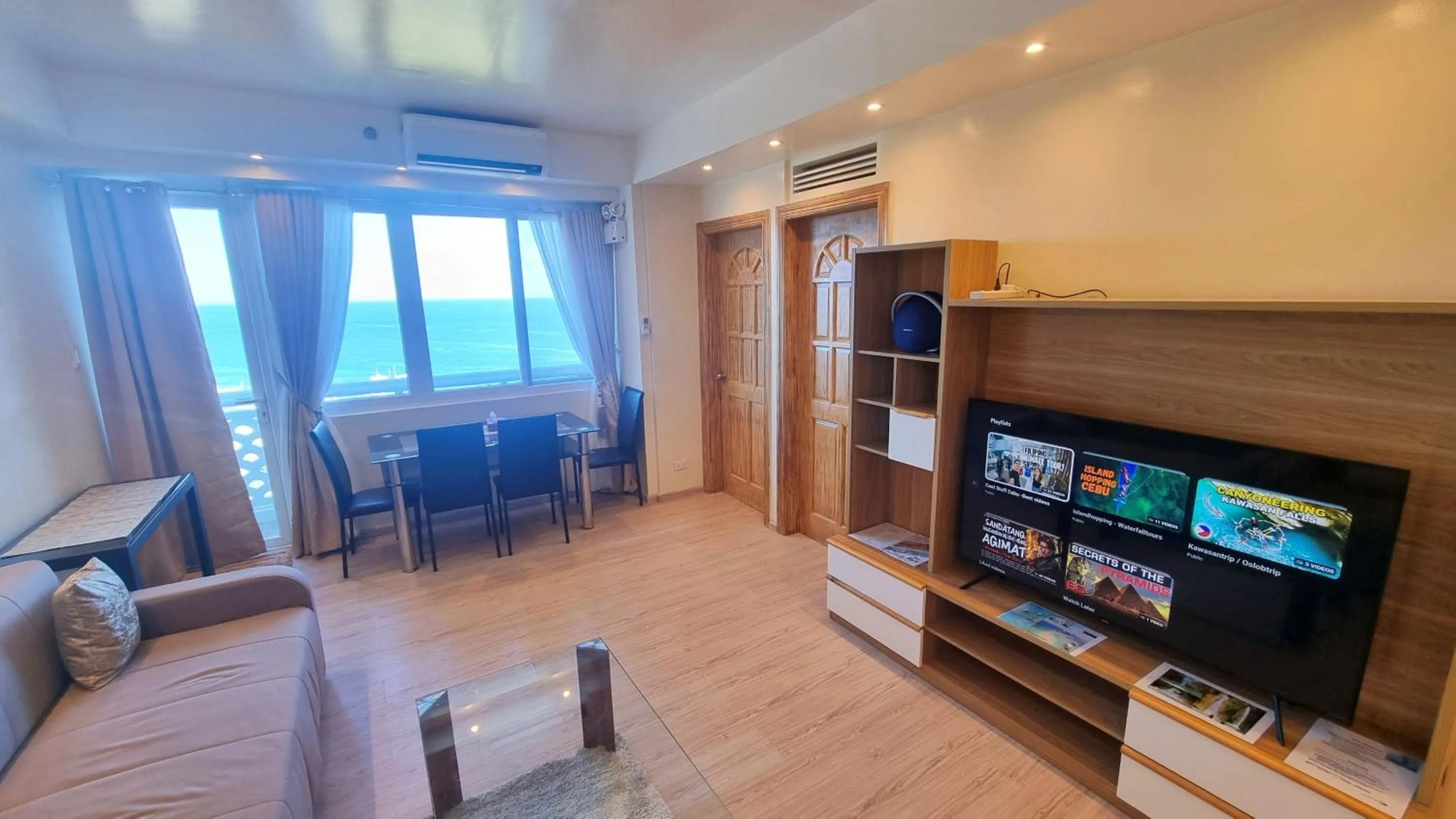 Communal lounge/ TV room in La Mirada Residences