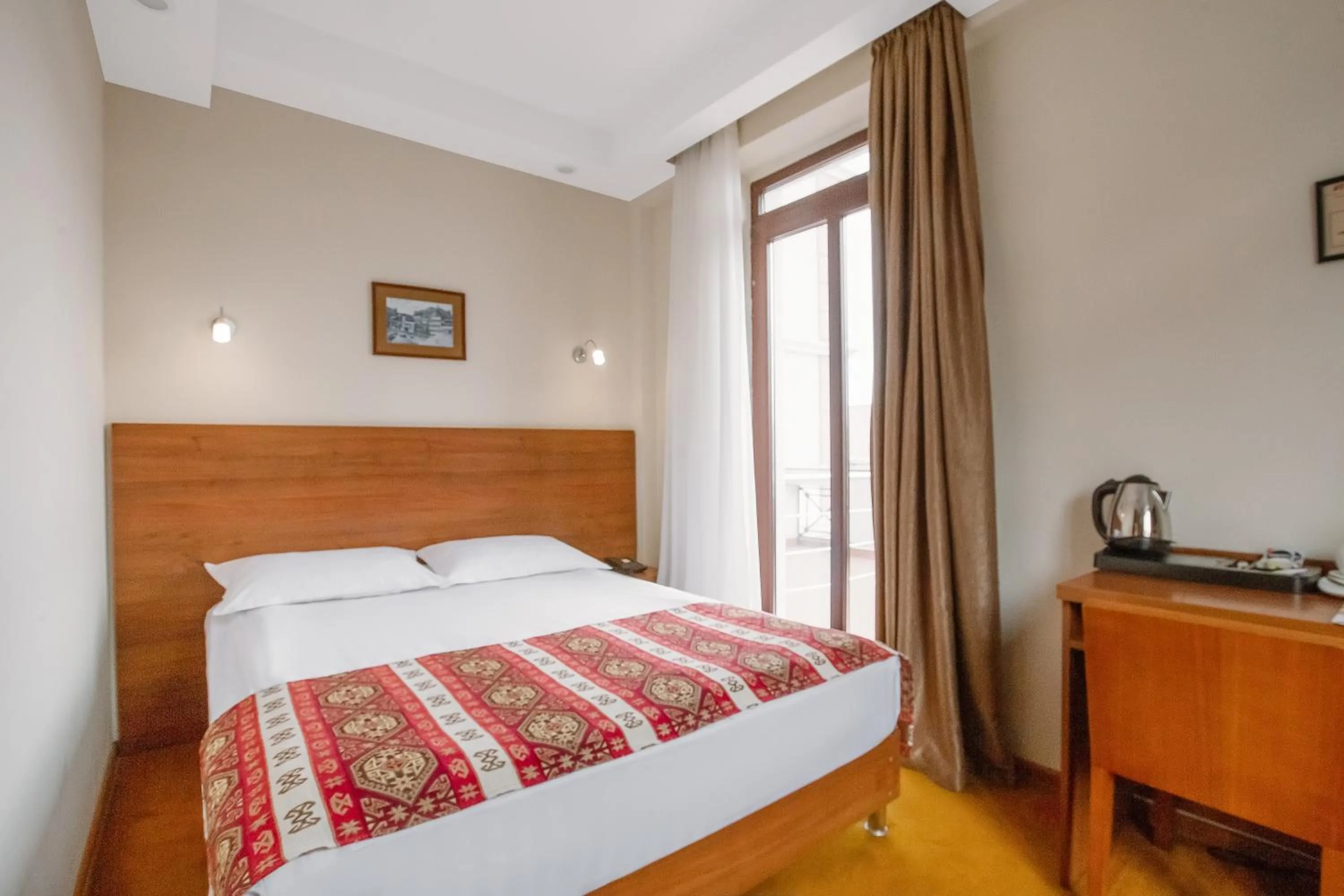 Photo of the whole room, Bed in Urban Boutique Hotel