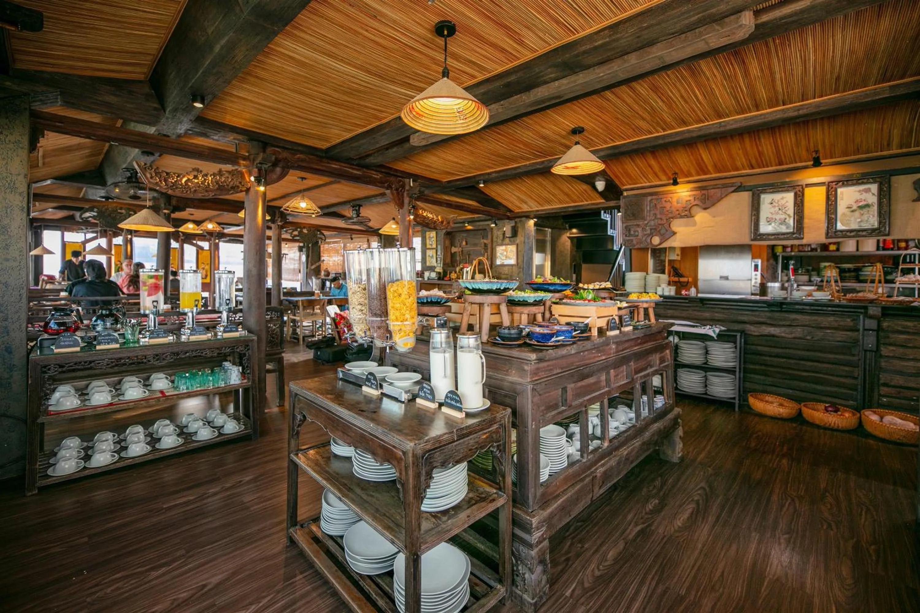 Restaurant/places to eat in Kecho Legacy Hotel Hanoi & Spa