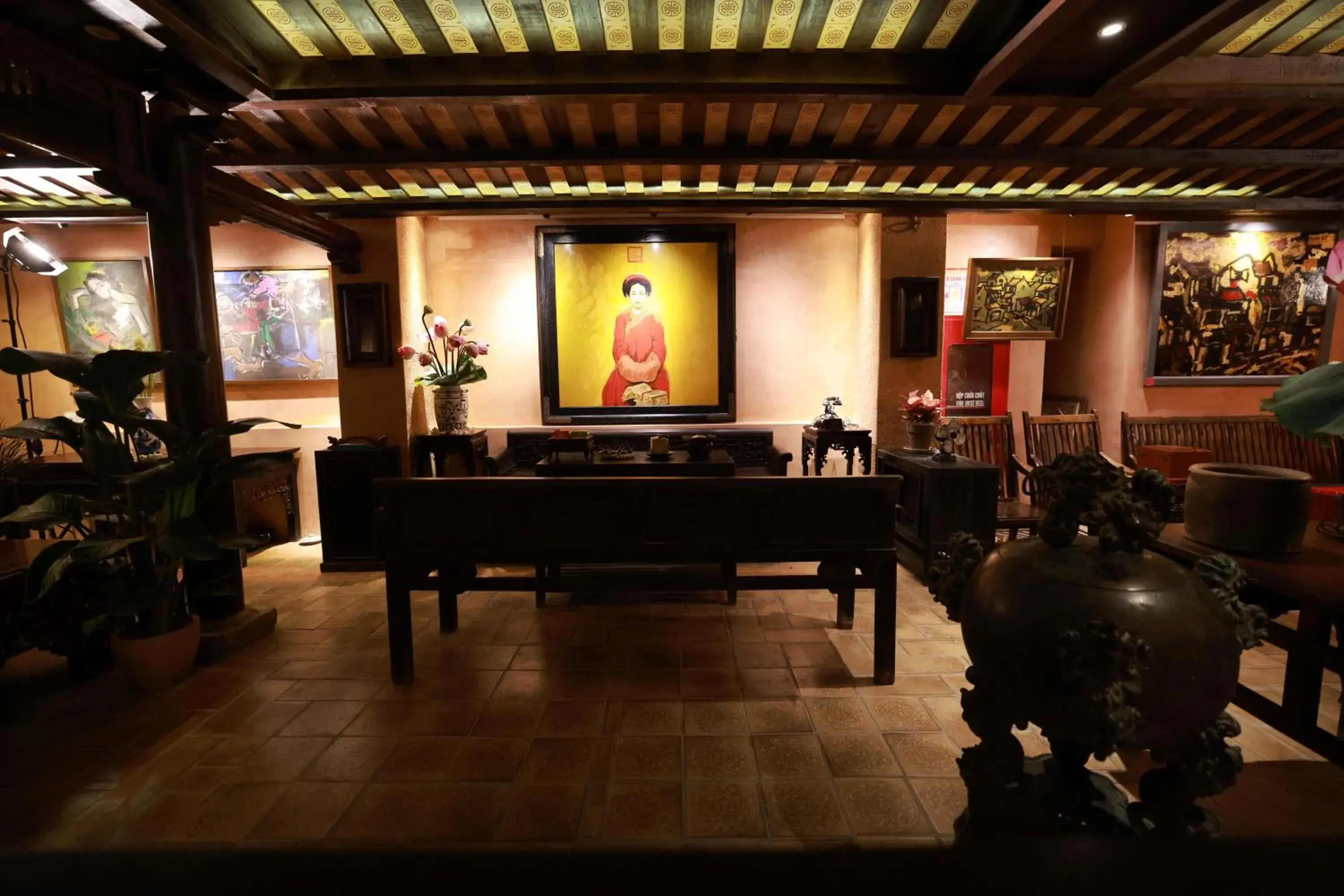 Lobby or reception in Kecho Legacy Hotel Hanoi & Spa Lobby or reception in Kecho Legacy Hotel Hanoi & Spa