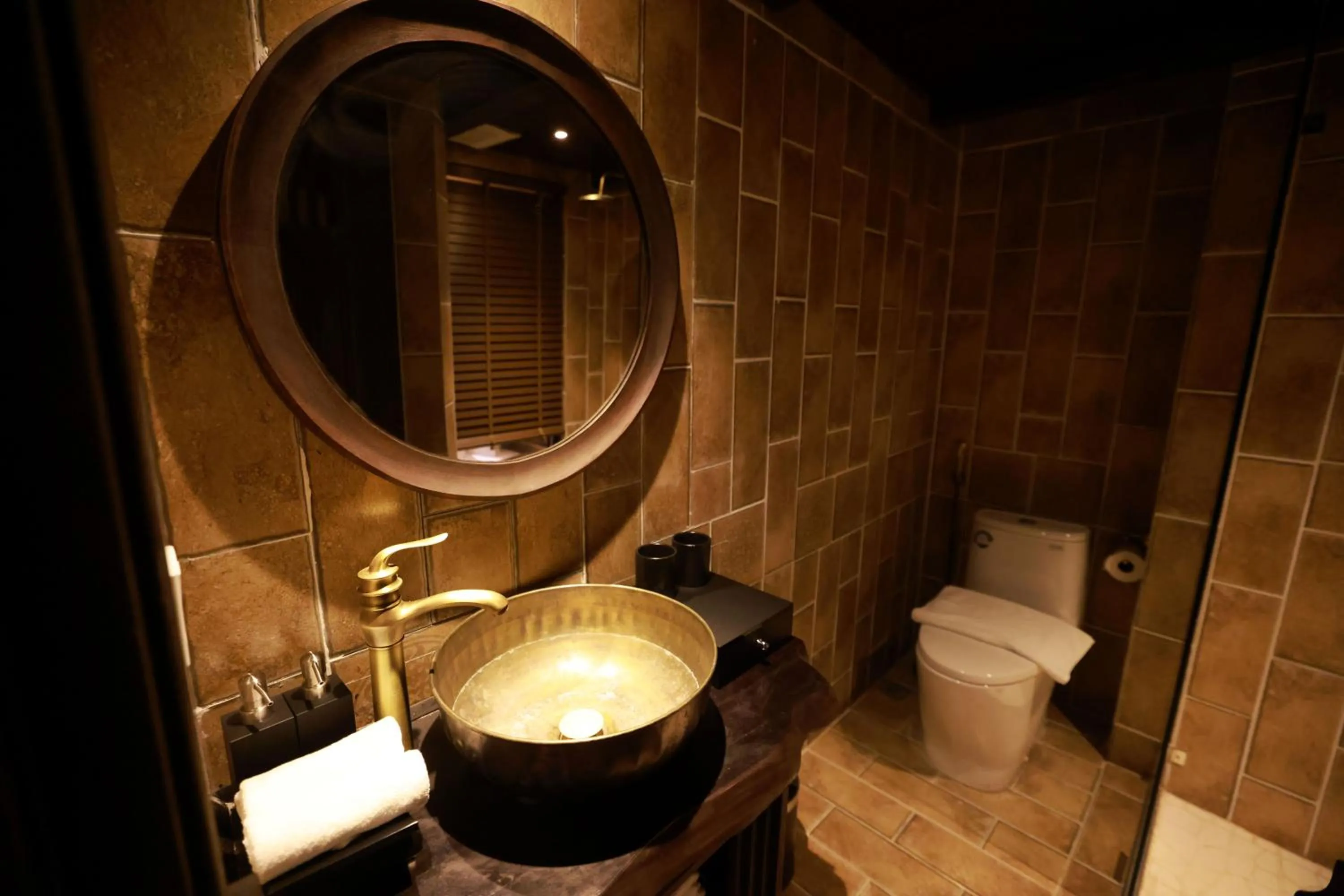 Standard Twin Room in Kecho Legacy Hotel Hanoi & Spa