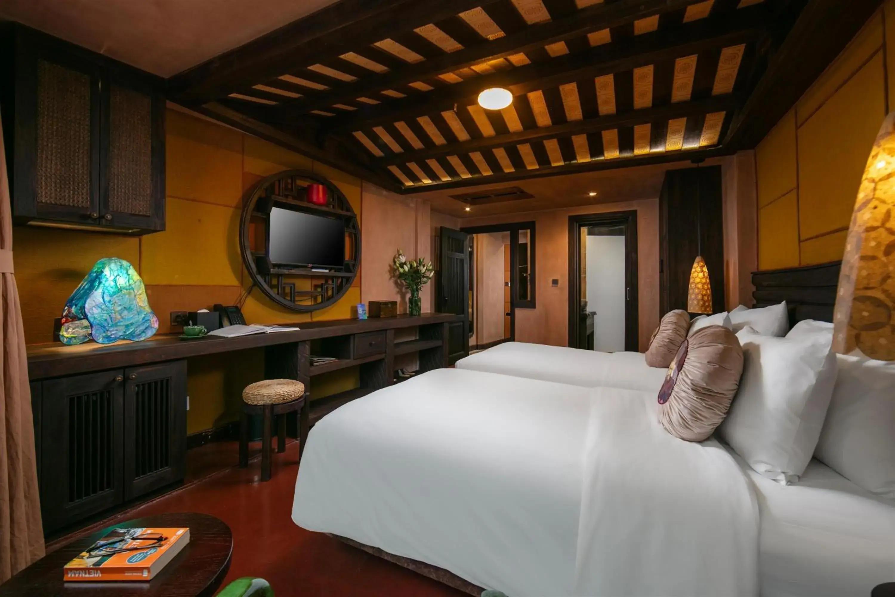 Bed in Kecho Legacy Hotel Hanoi & Spa Bed in Kecho Legacy Hotel Hanoi & Spa