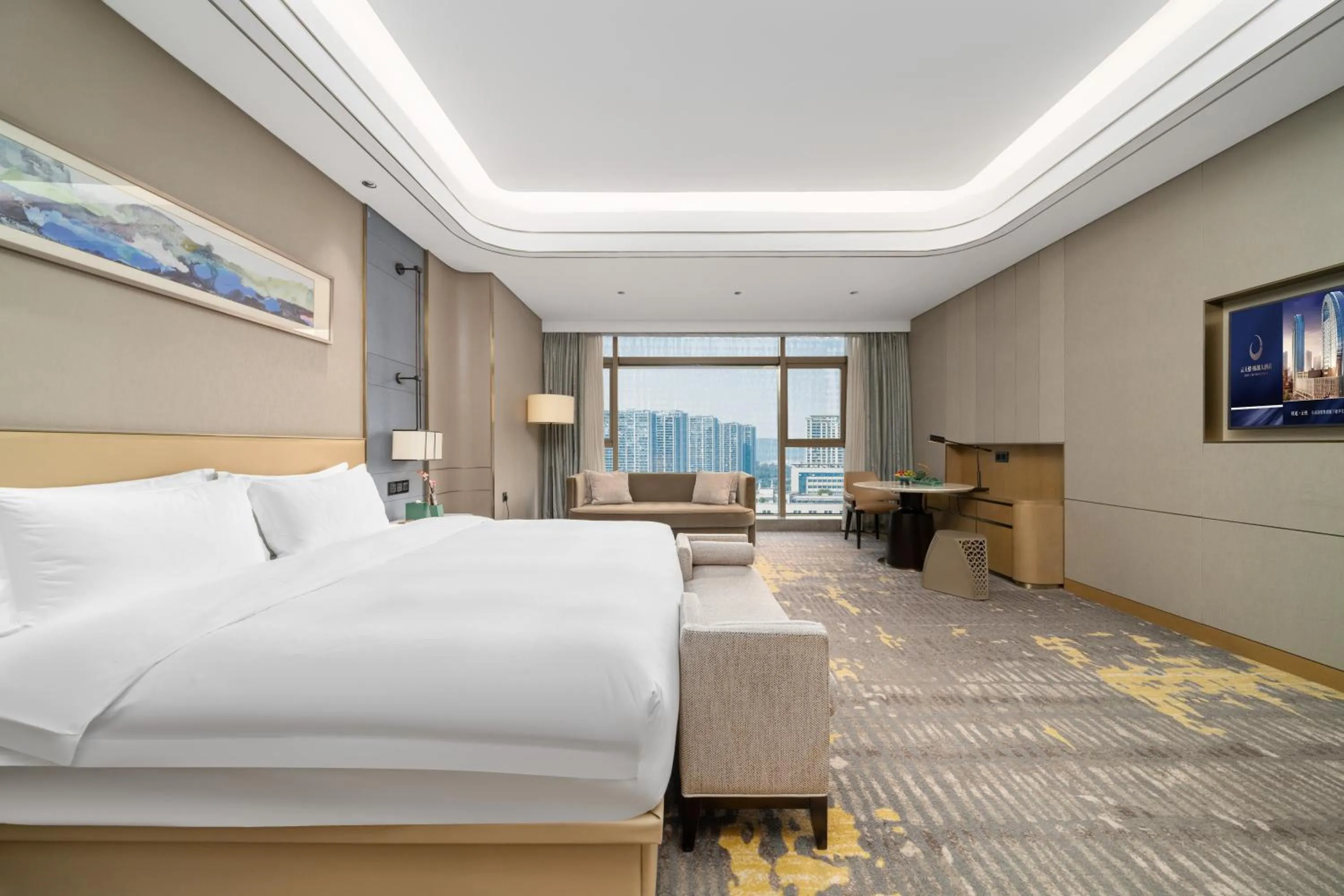 Bed in YTL OuYue International Hotel