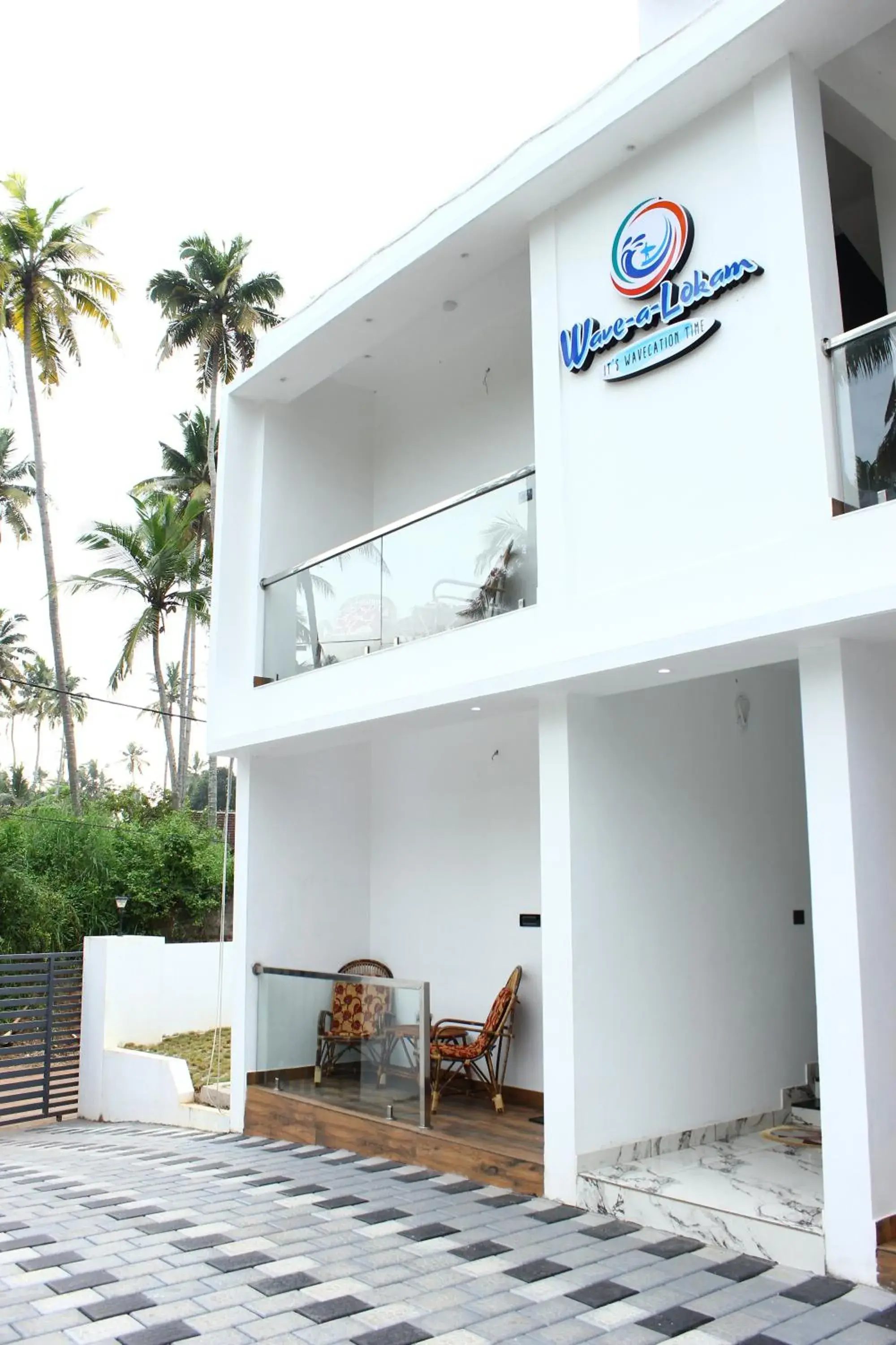 Property building in Wavealokam Beach Retreat Property building in Wavealokam Beach Retreat