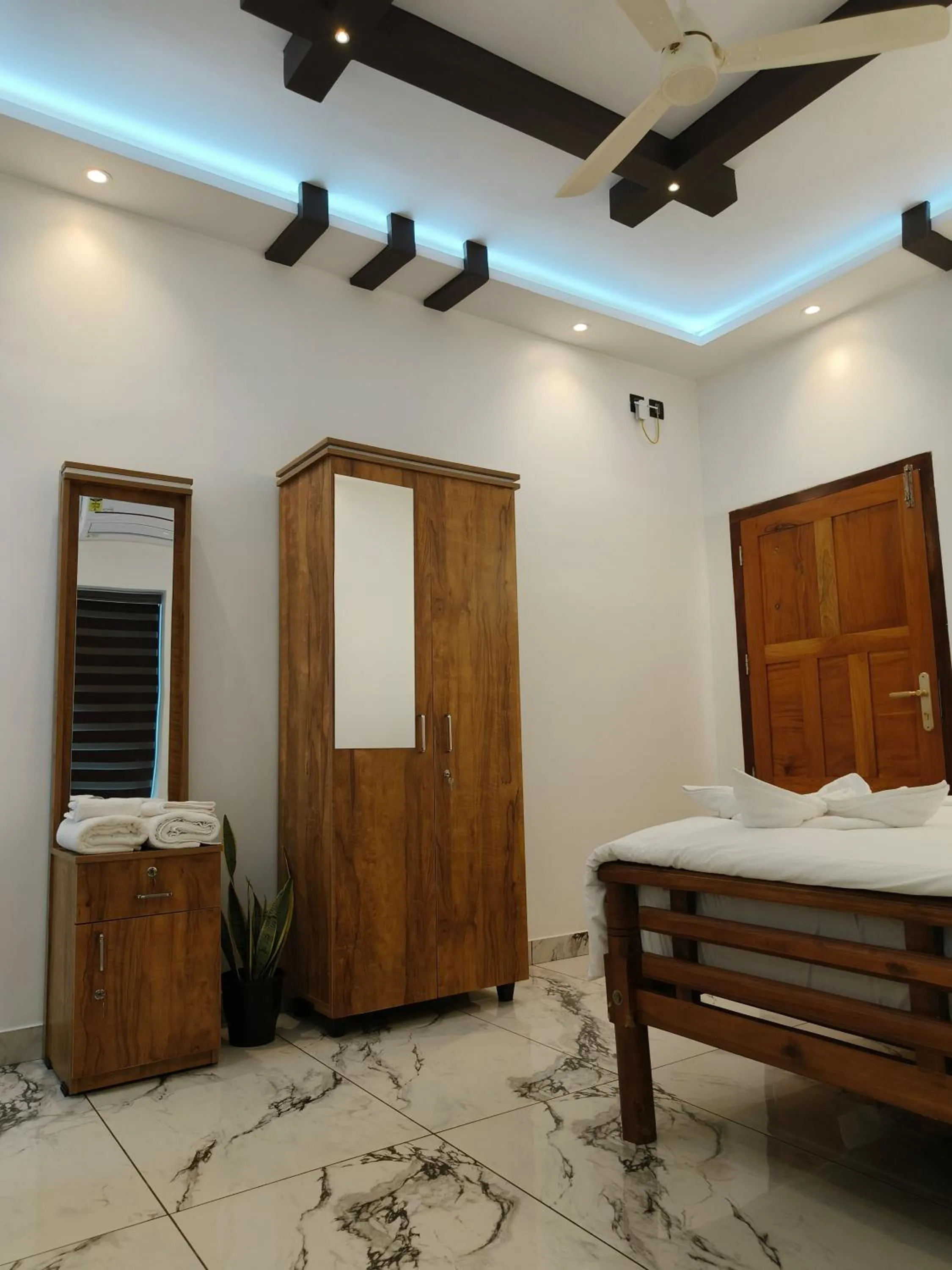 furniture in Wavealokam Beach Retreat