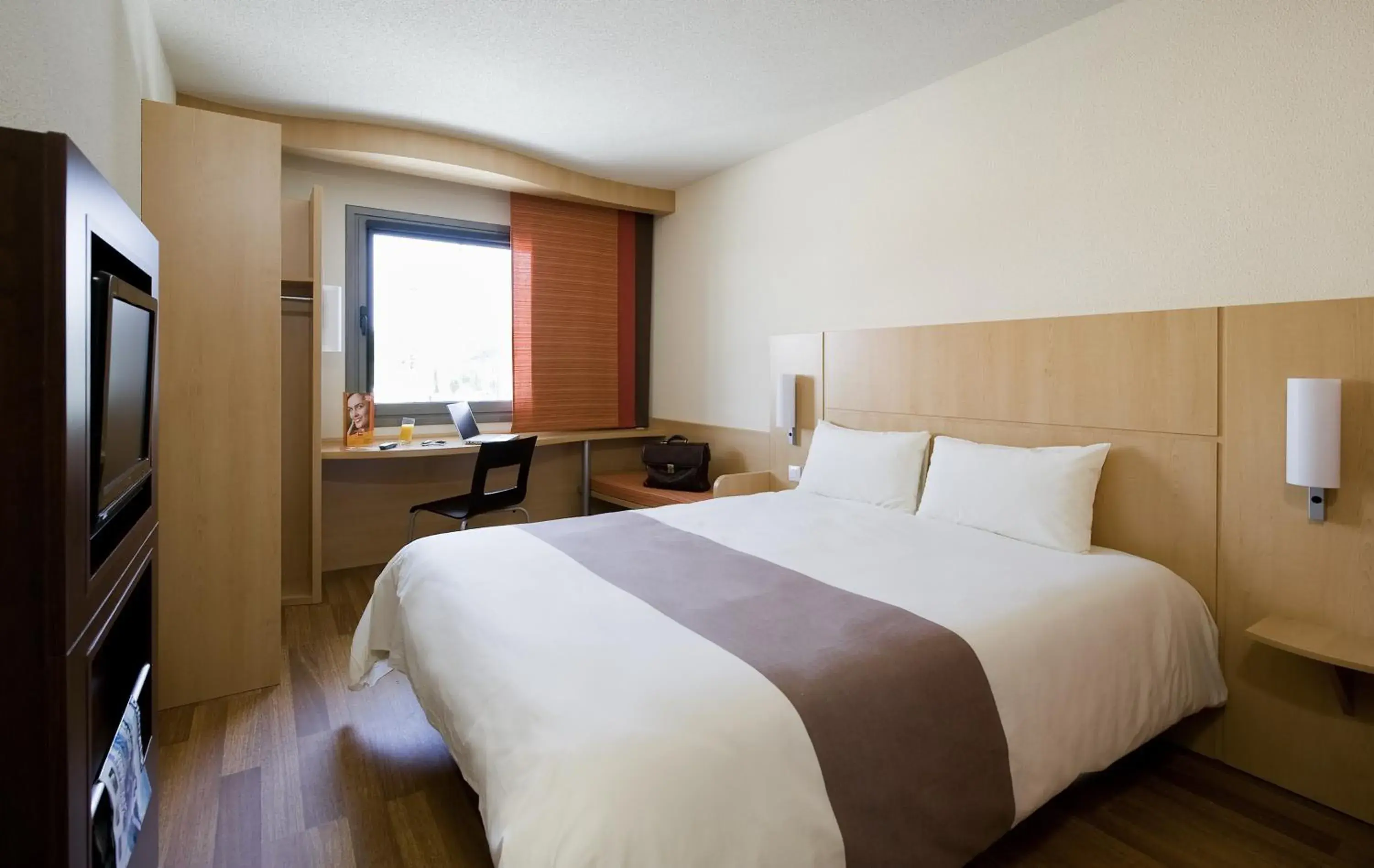 Bed in Ibis Bata Bed in Ibis Bata