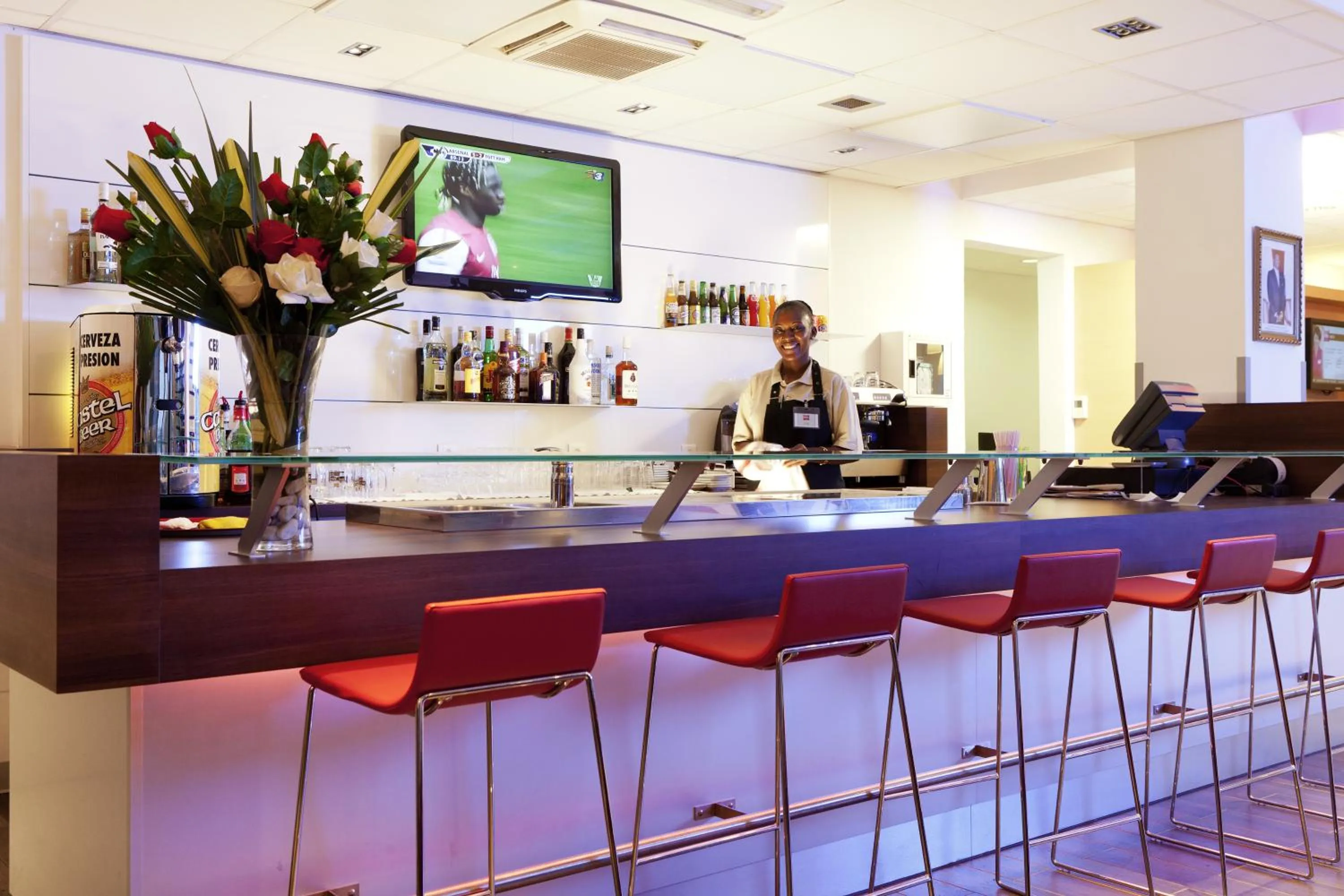 Lounge or bar in Ibis Bata