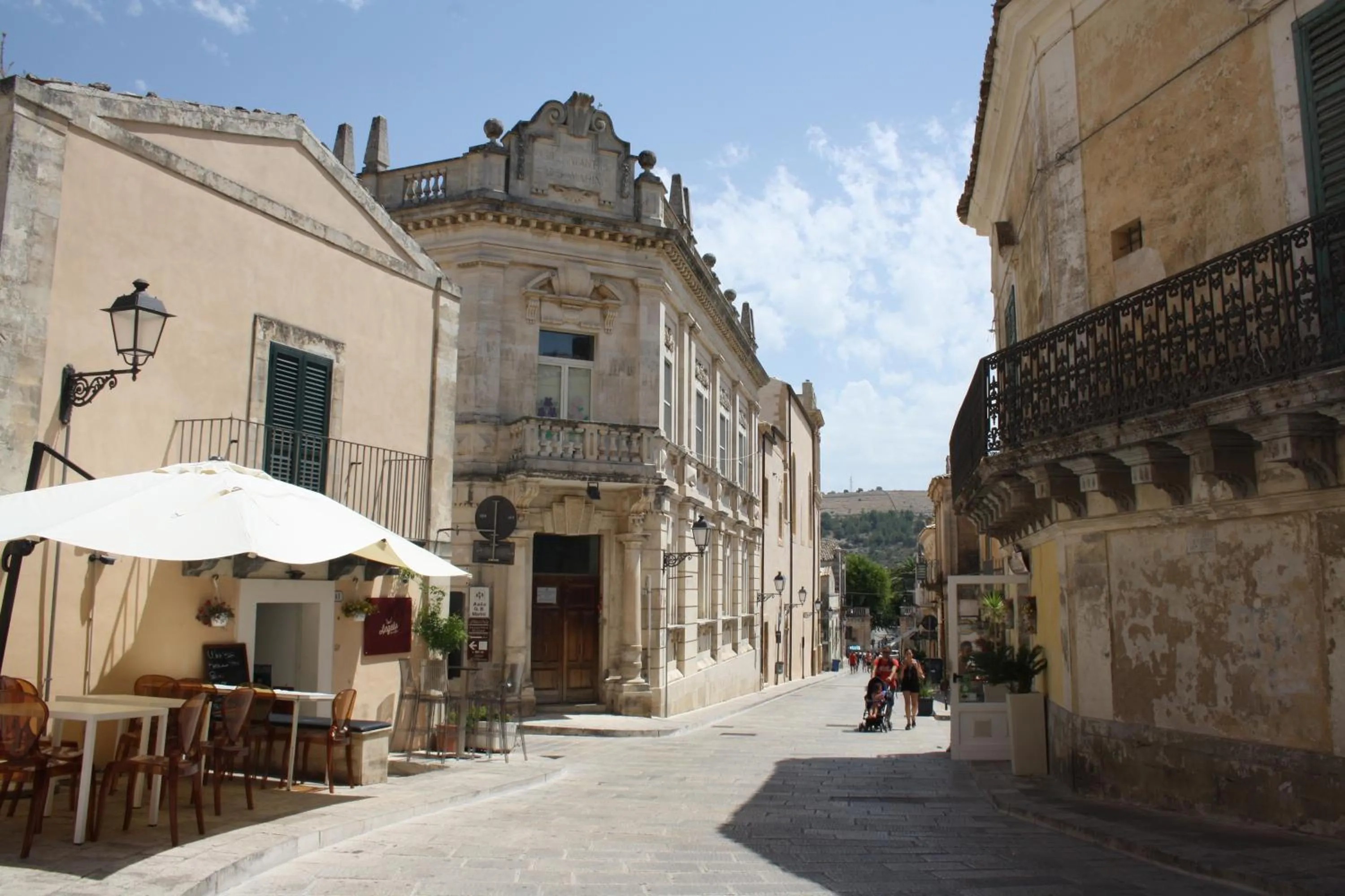 Text overlay in La Chiave di Volta